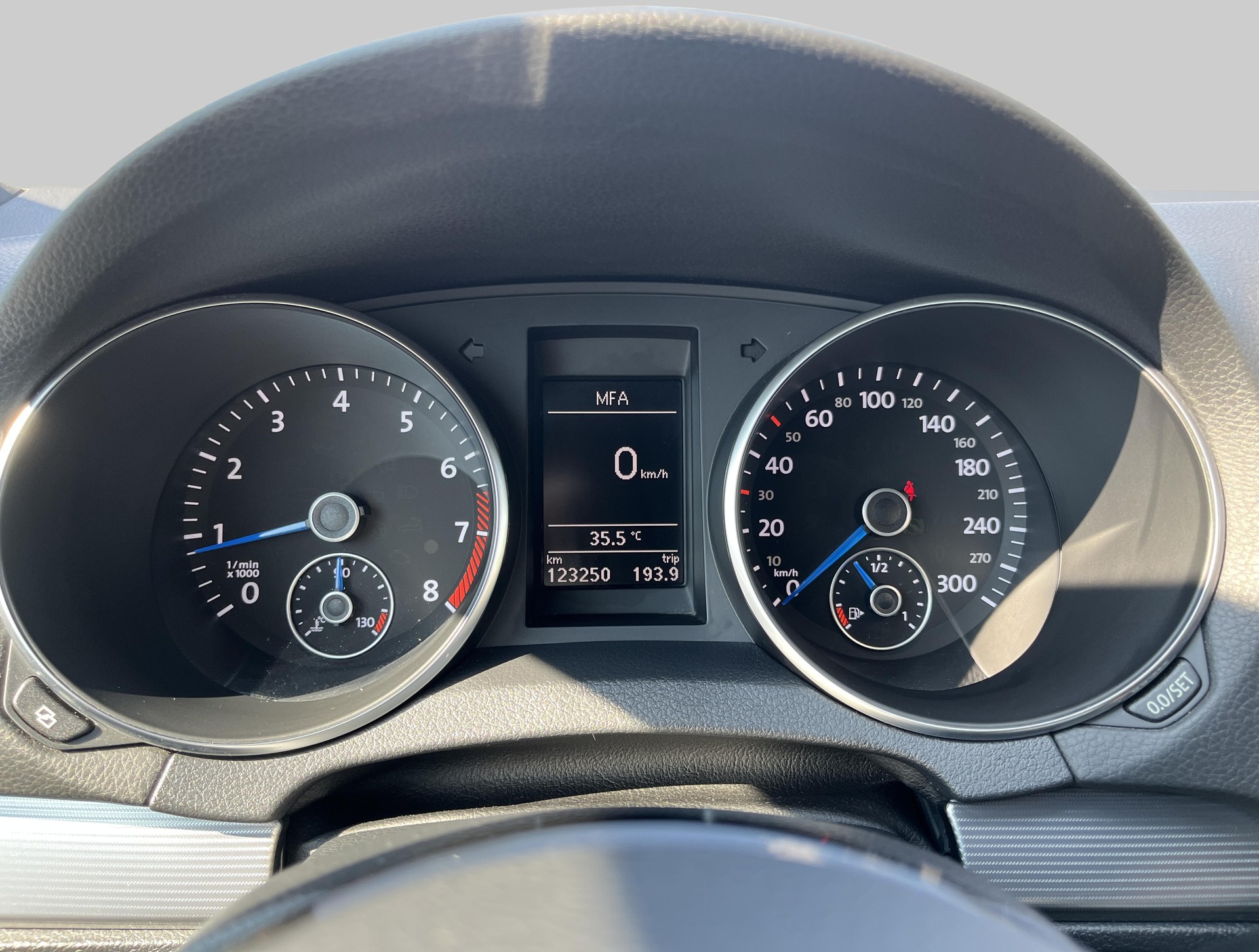 VW Golf 2.0 TSI R 4Motion DSG 3-Türig!!-image-12