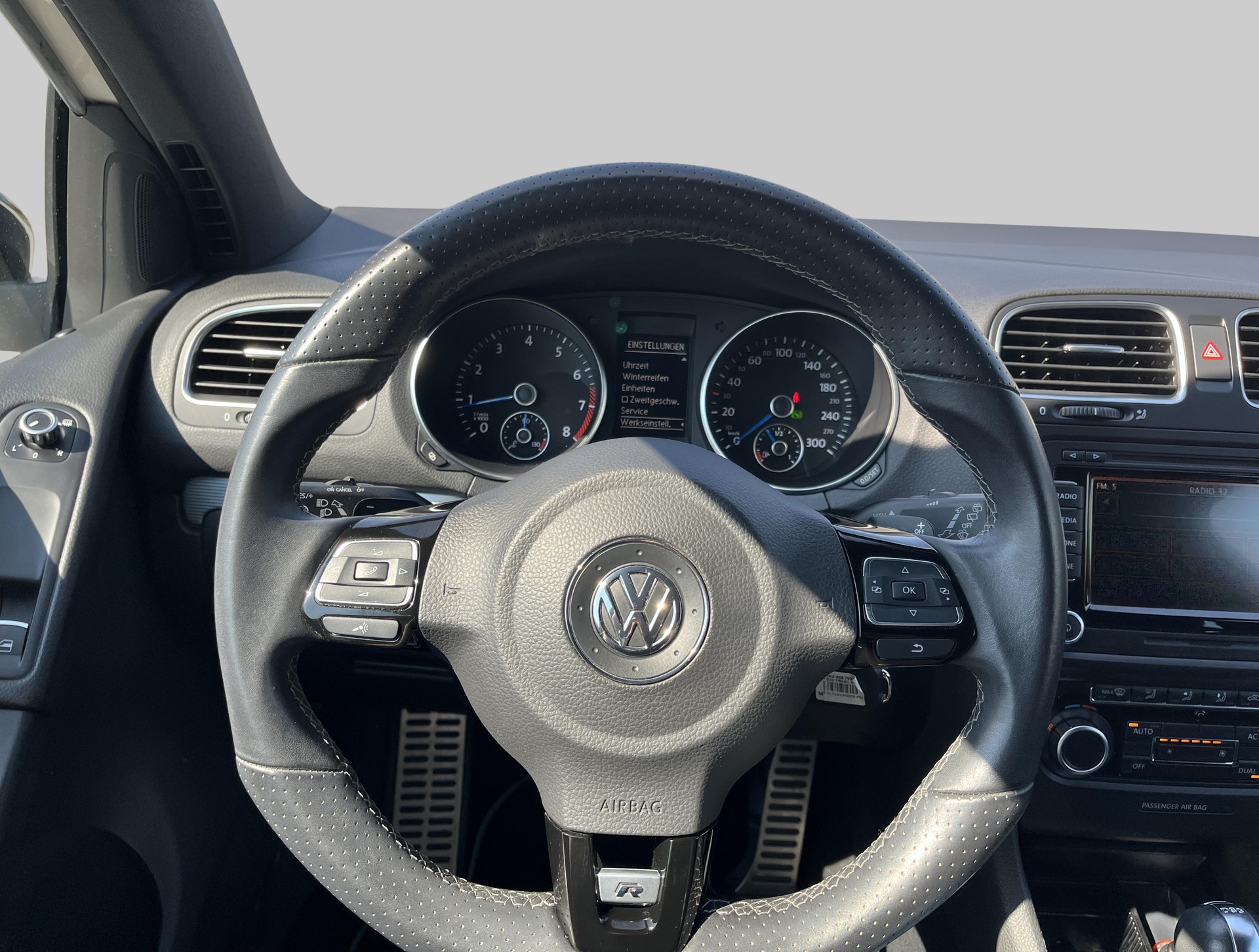 VW Golf 2.0 TSI R 4Motion DSG 3-Türig!!-image-8