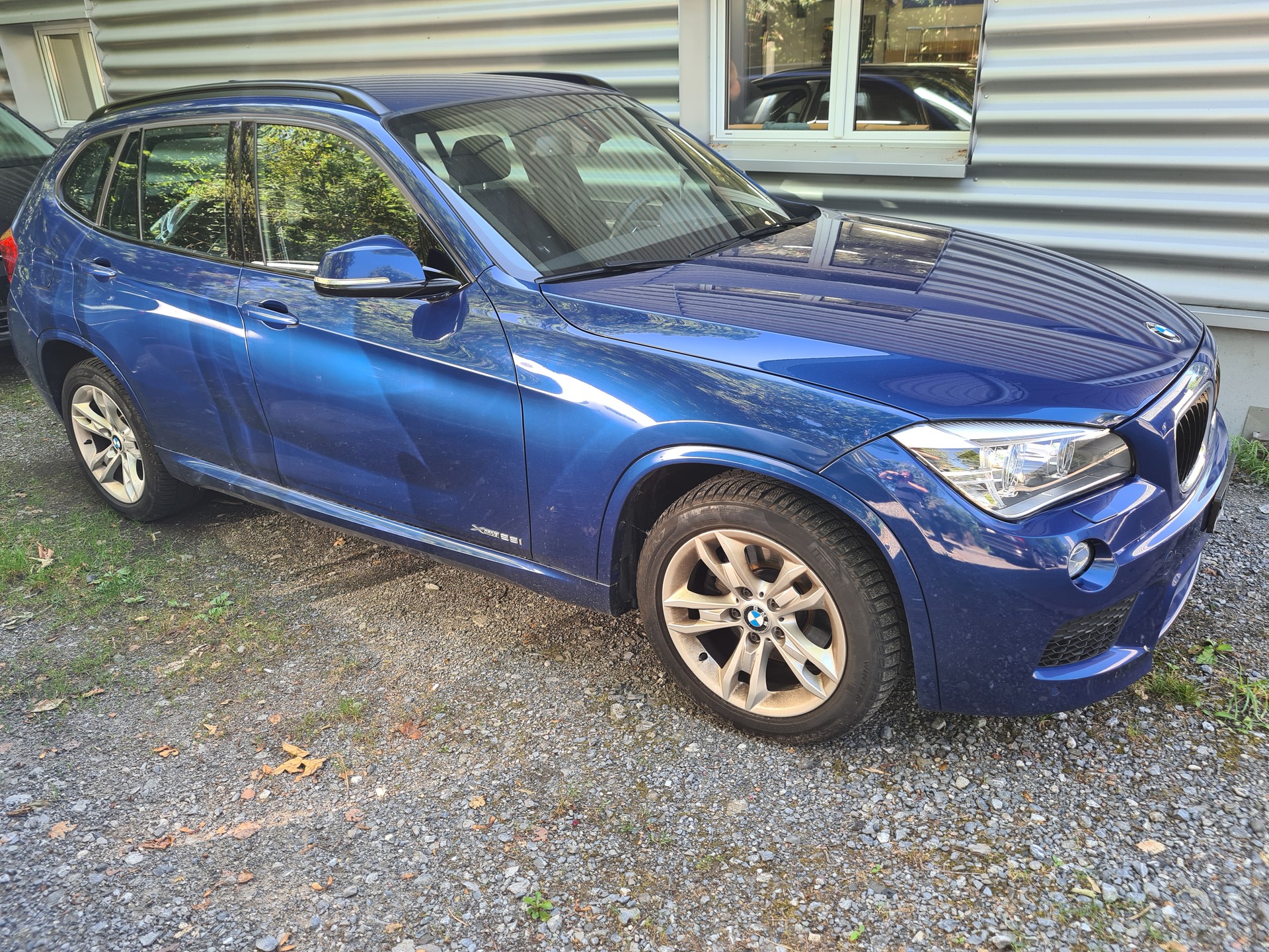 BMW X1 xDrive 28i Sport Line Steptronic-image-0