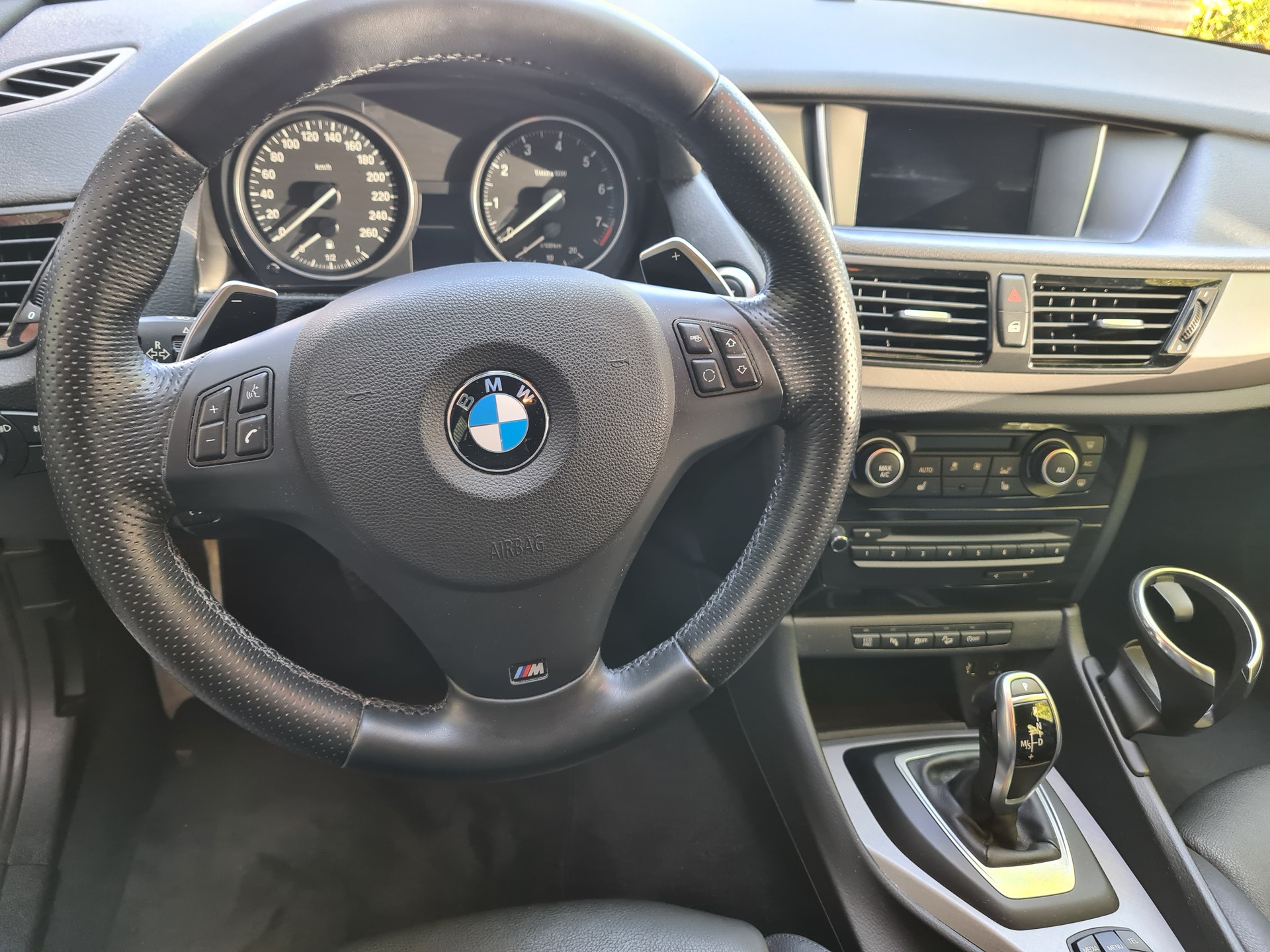 BMW X1 xDrive 28i Sport Line Steptronic-image-5