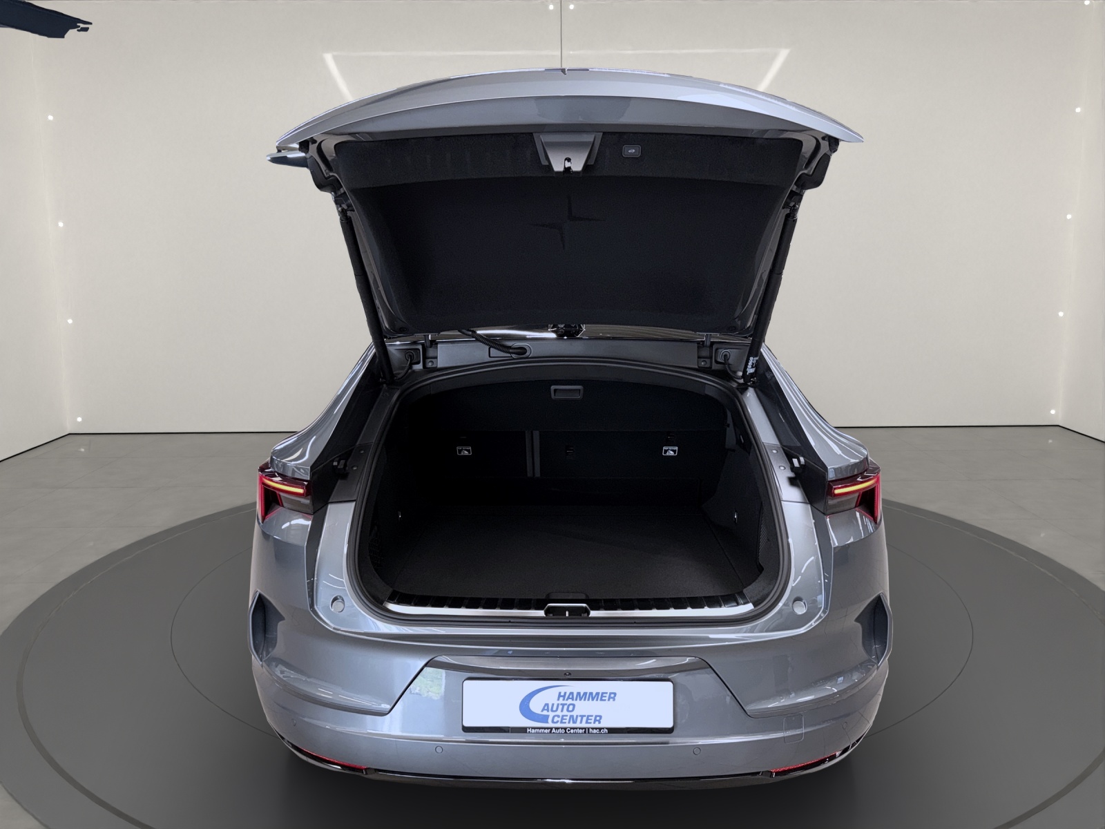 POLESTAR 4 Long Range Dual Motor Prime-image-5
