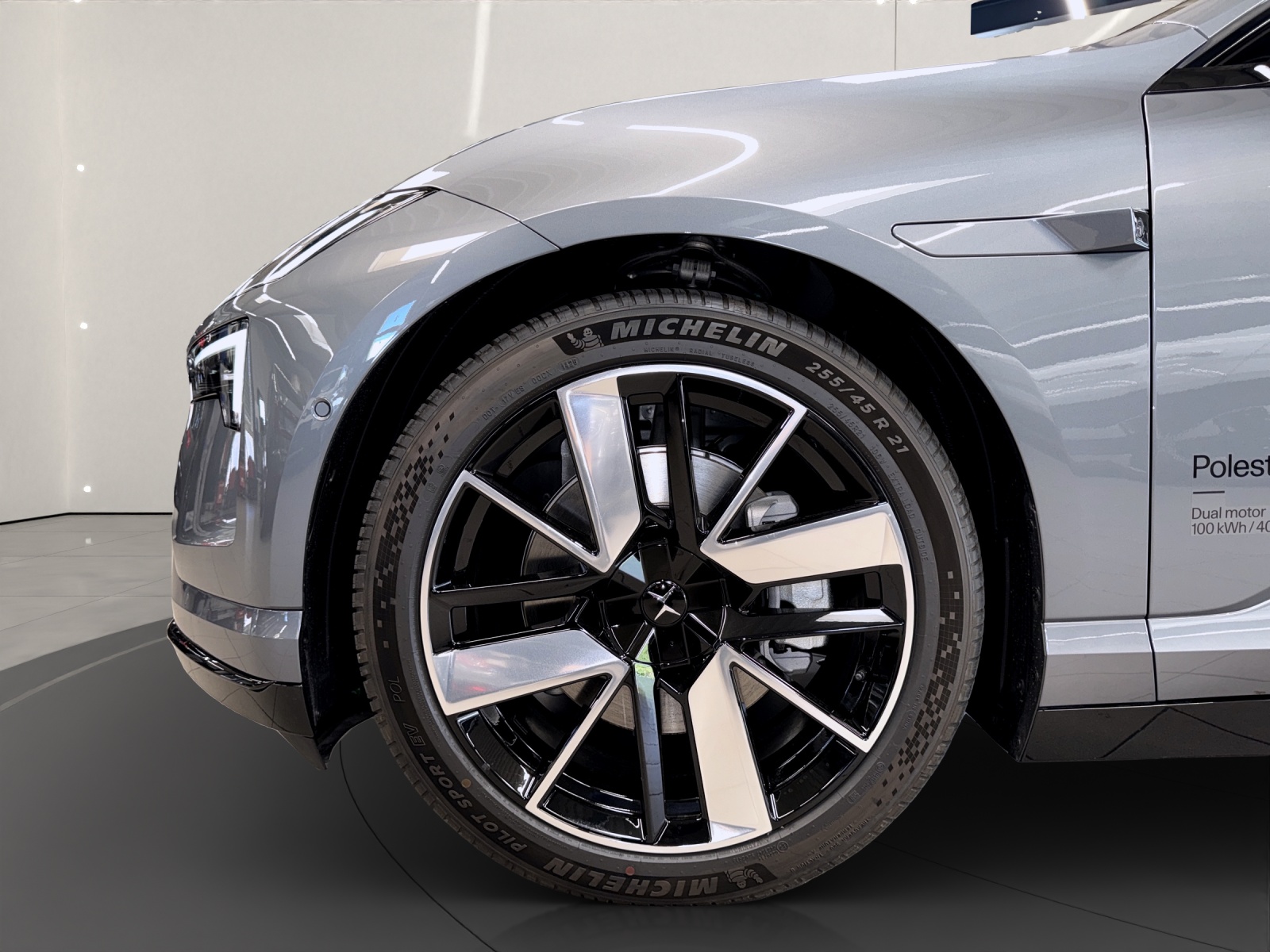 POLESTAR 4 Long Range Dual Motor Prime-image-6