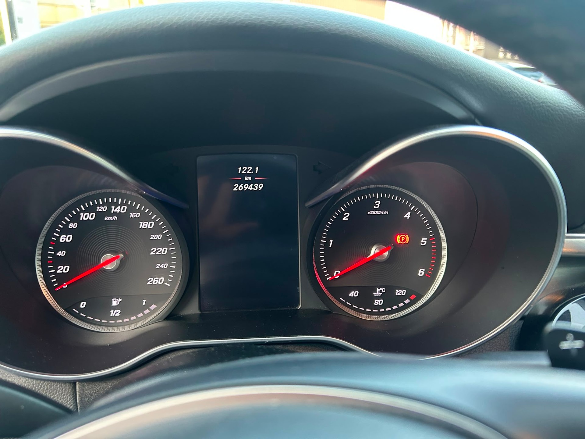 MERCEDES-BENZ C 250 BlueTEC Avantgarde 4Matic 7G-Tronic-image-12