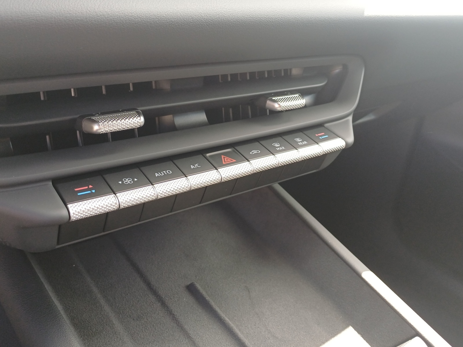 VW NEW ID.3 Neo LI 50kWh/170PS-image-14