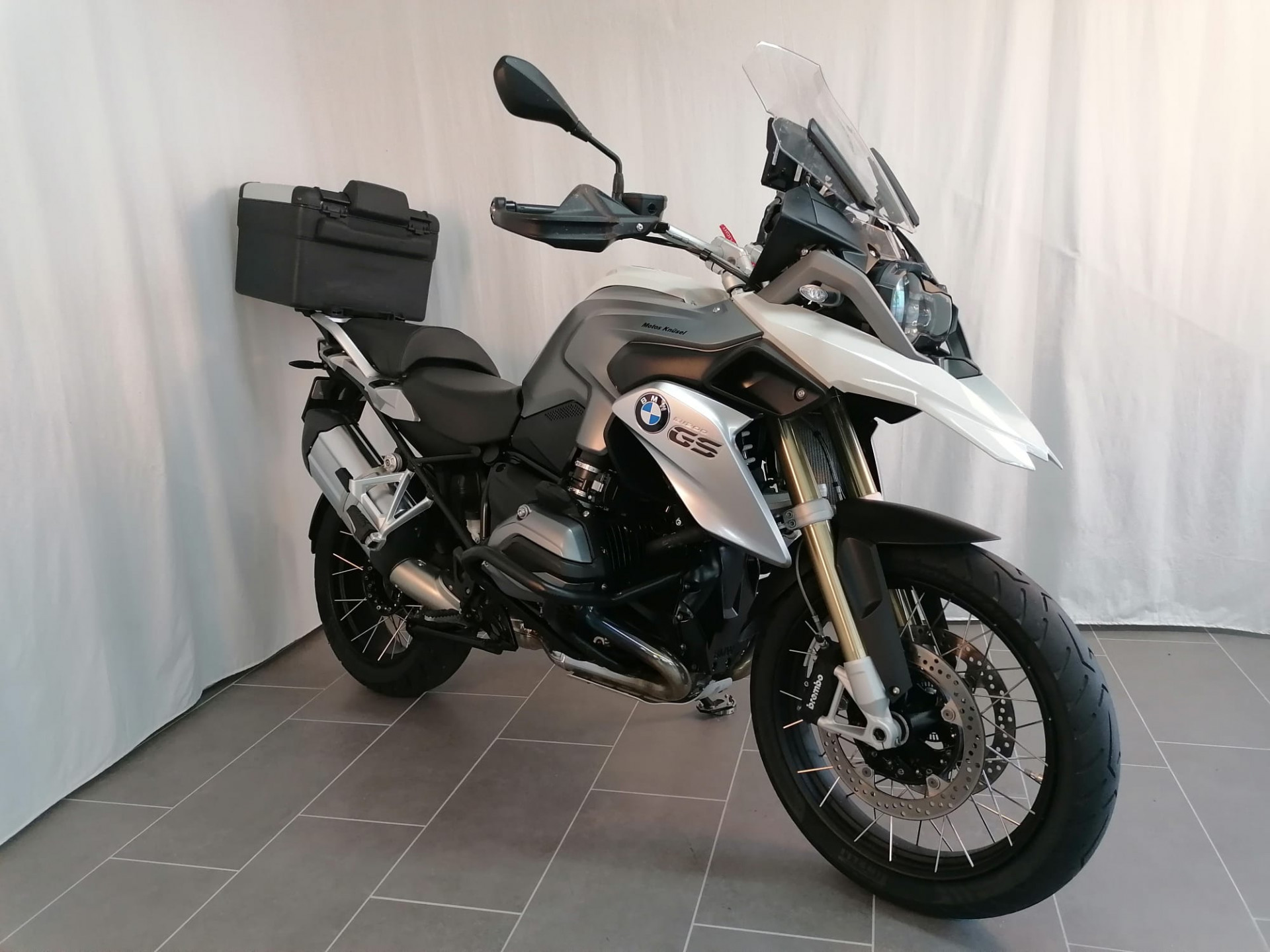 BMW R 1200 GS-showroom-element-1