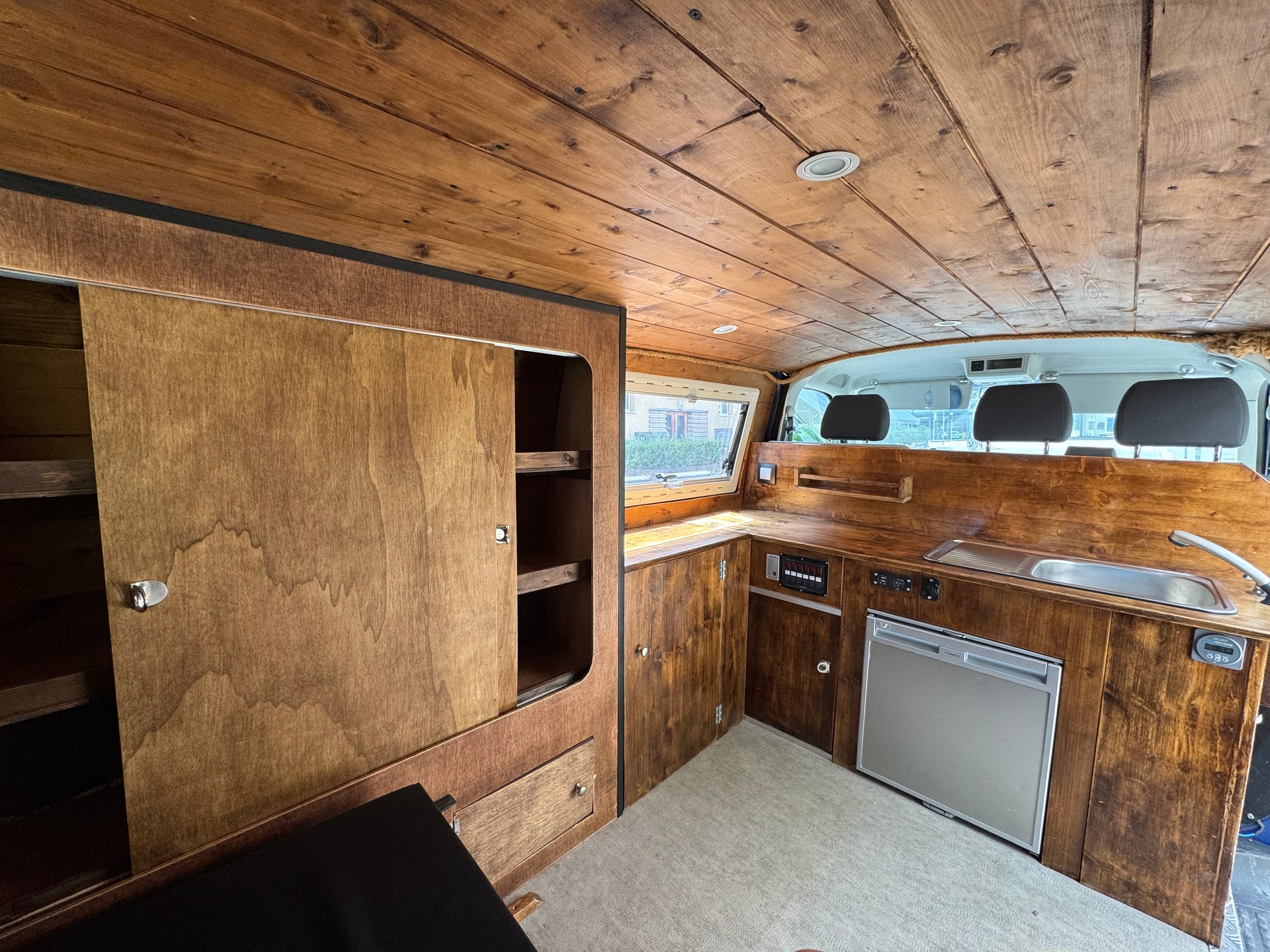 VW Volkswagen T5 Transporter Kasten LR (7EH112)-image-0