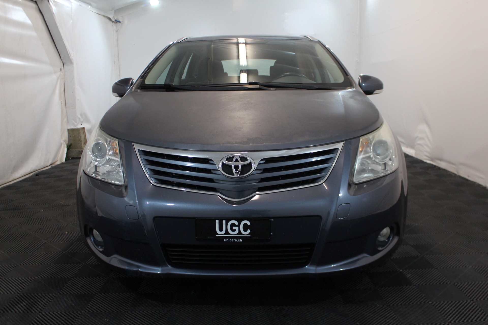 TOYOTA Avensis Wagon 2.0 VMa Luna MdS-image-1