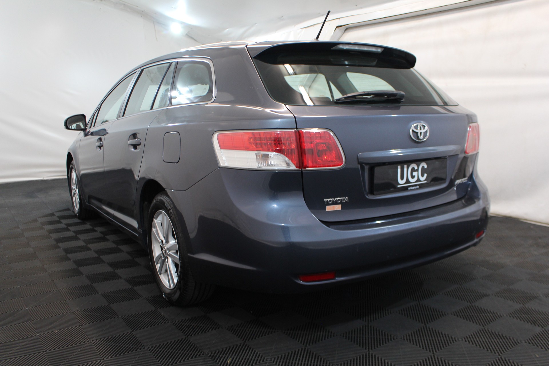 TOYOTA Avensis Wagon 2.0 VMa Luna MdS-image-3