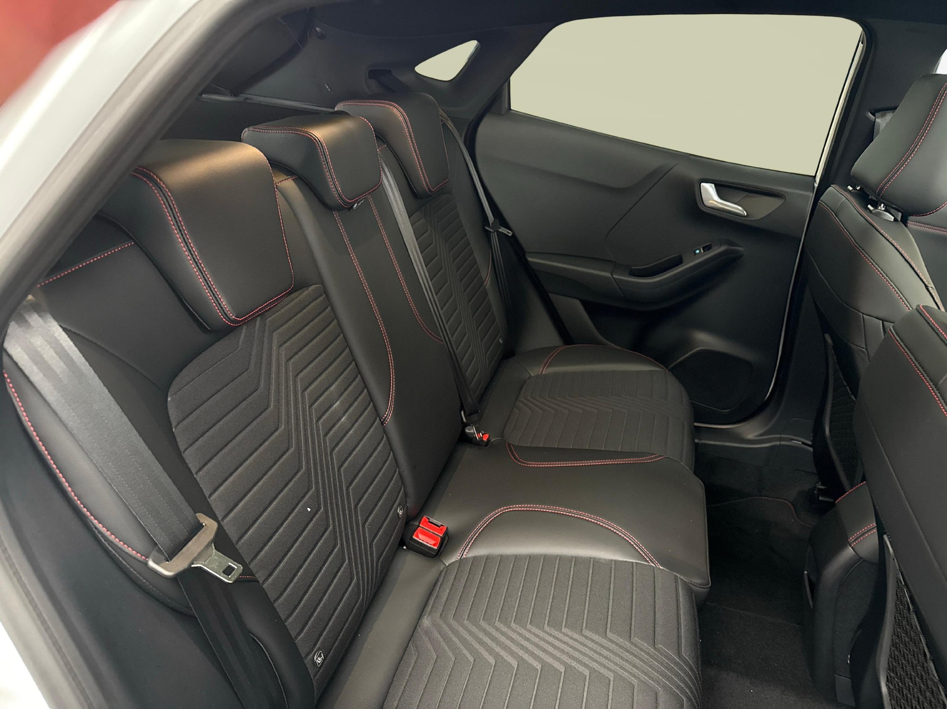 FORD Puma 1.0 EcoB Hybrid 155 ST-Line X-image-10