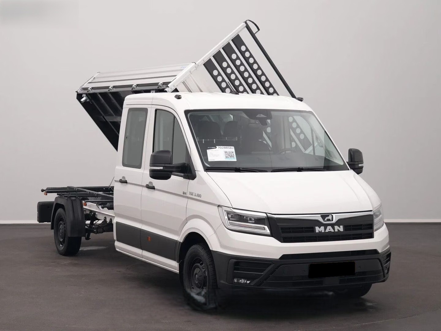 MAN TGE 3.5 L4 DoKa 3-Seitenkipper-image-1