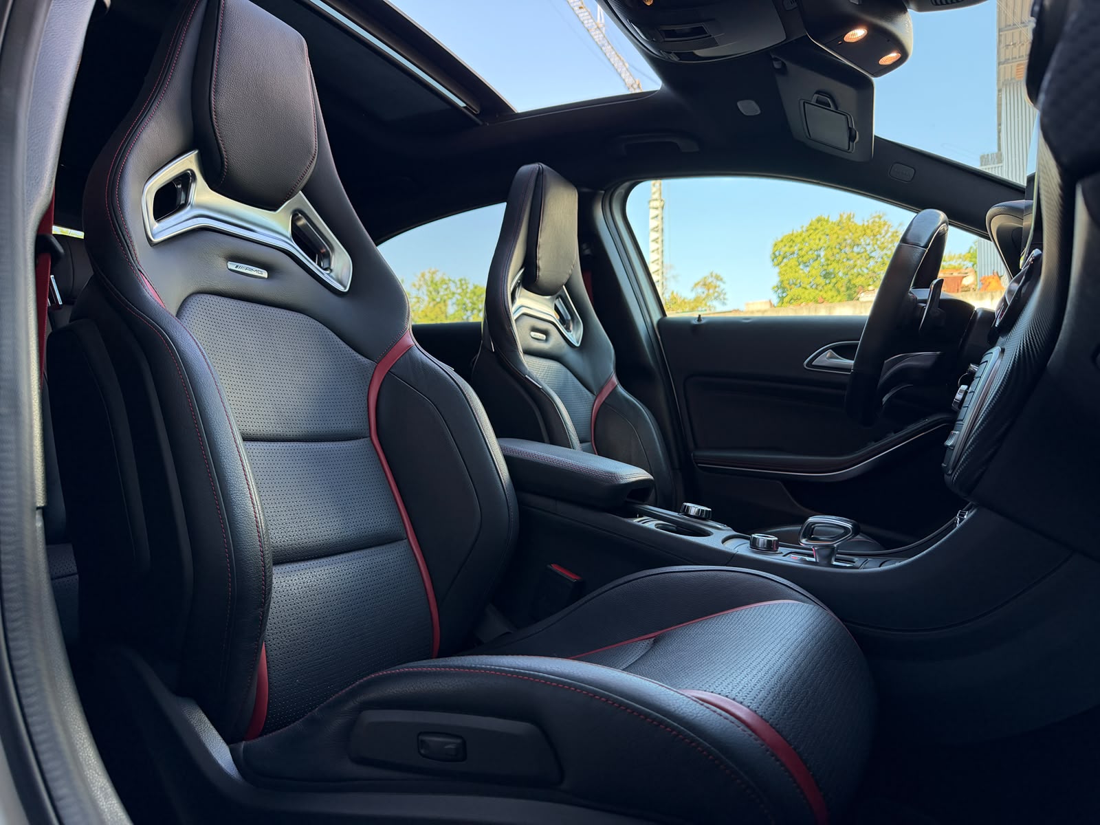 MERCEDES-BENZ A 45 AMG 4Matic Speedshift 7G-DCT-image-12