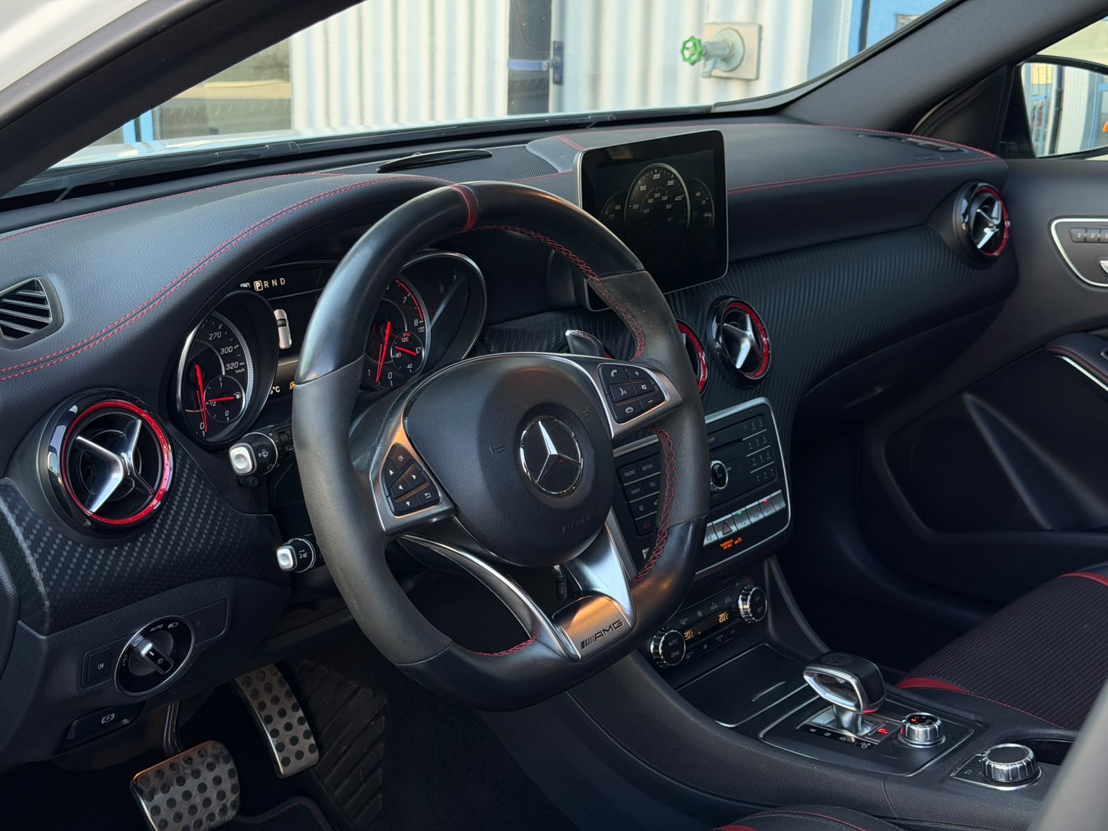 MERCEDES-BENZ A 45 AMG 4Matic Speedshift 7G-DCT-image-8