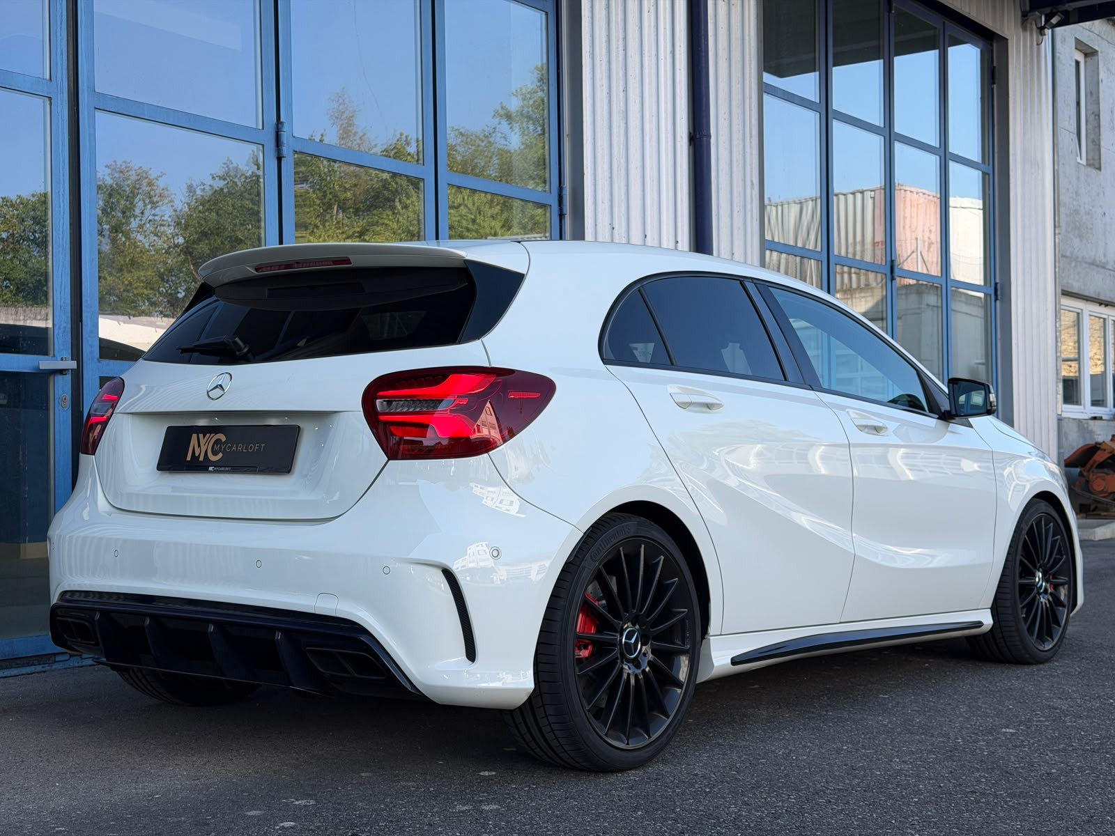 MERCEDES-BENZ A 45 AMG 4Matic Speedshift 7G-DCT-image-4