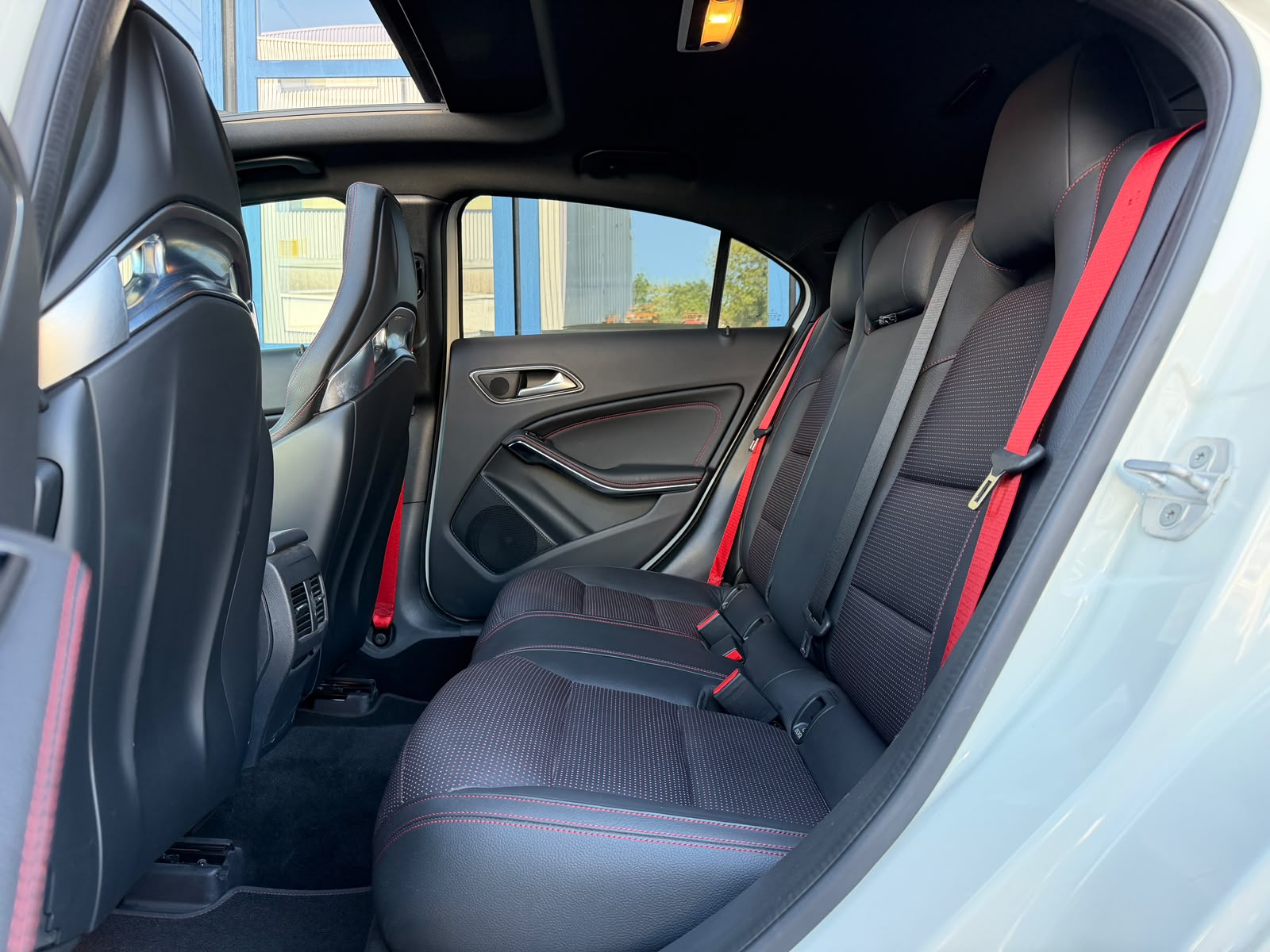 MERCEDES-BENZ A 45 AMG 4Matic Speedshift 7G-DCT-image-11
