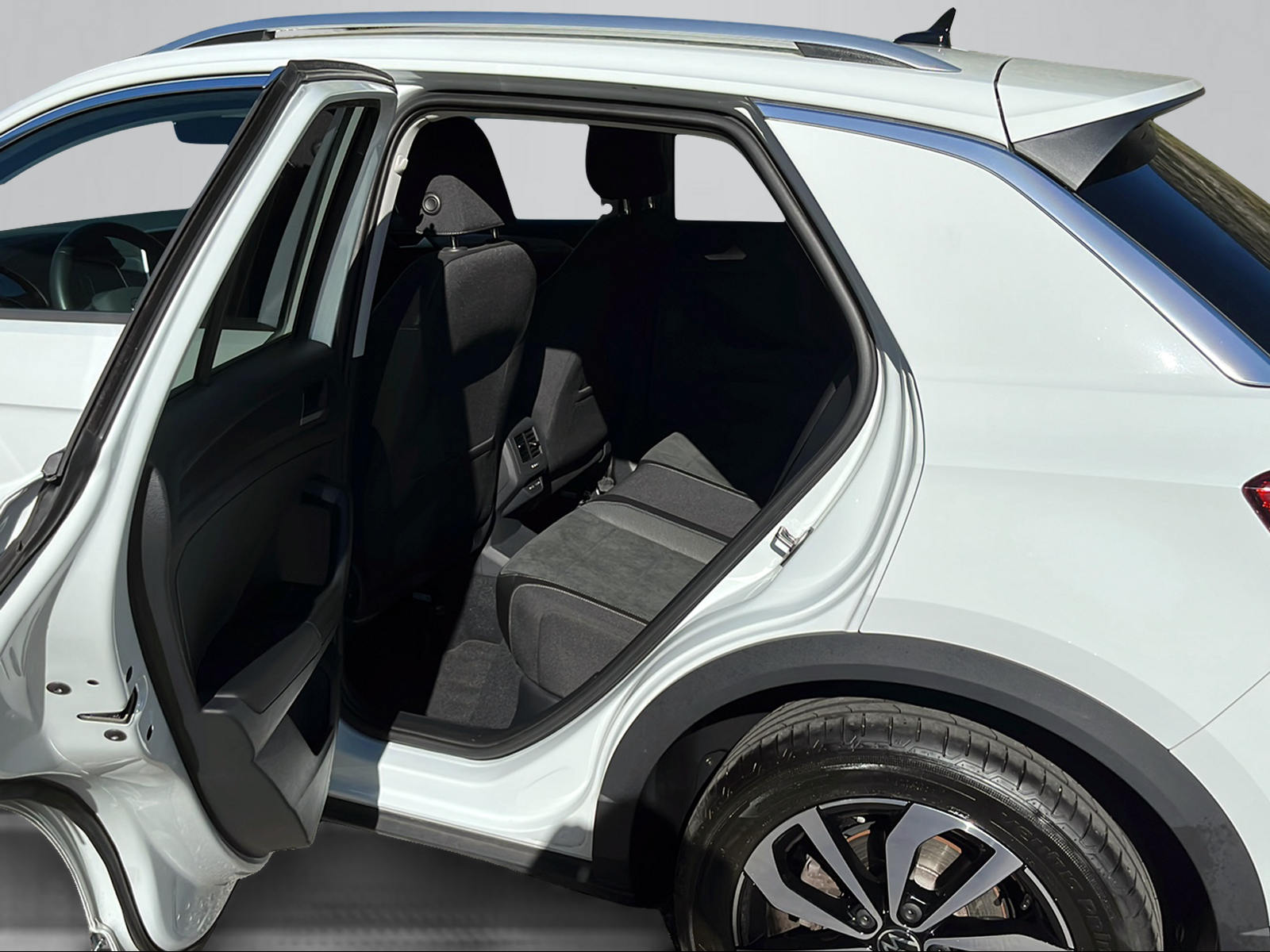 VW T-Roc 2.0 TSI Style DSG 4Motion-image-6