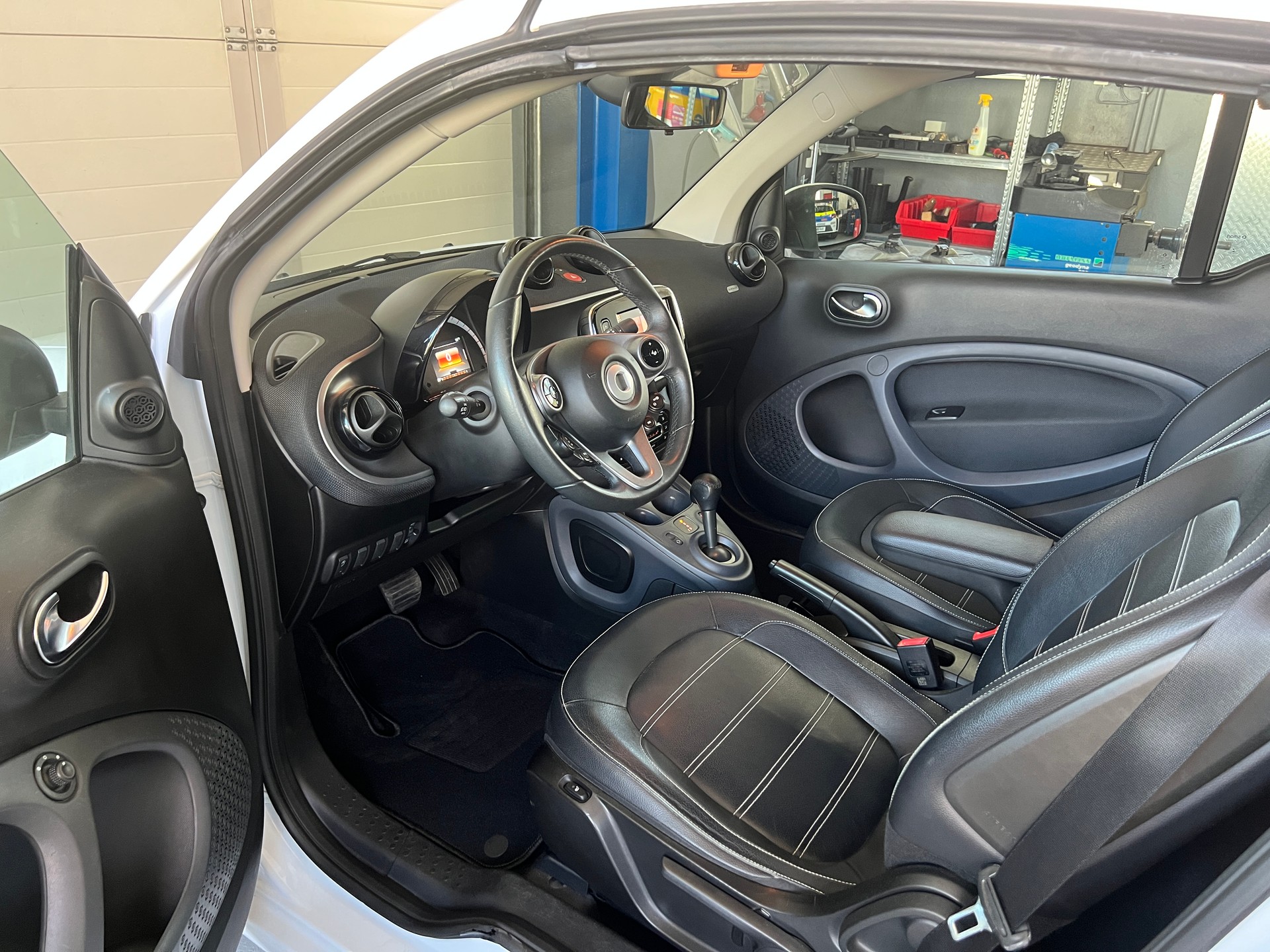 SMART fortwo prime twinmatic-image-5