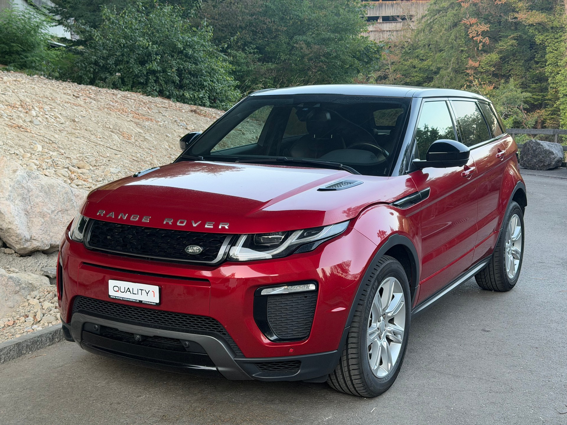 LAND ROVER Range Rover Evoque 2.0 SD4 SE Dynamic AT9-image-0