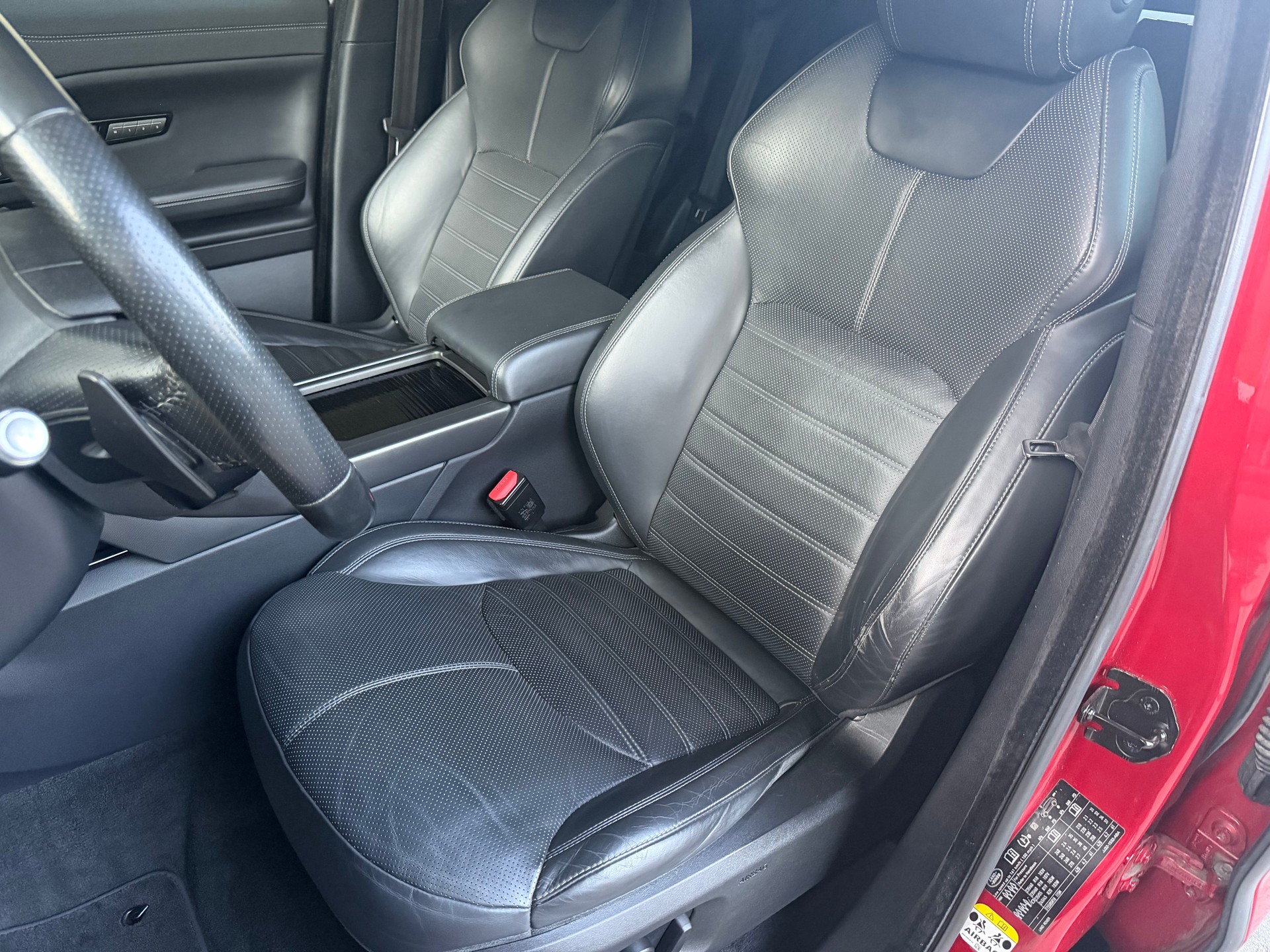 LAND ROVER Range Rover Evoque 2.0 SD4 SE Dynamic AT9-image-7