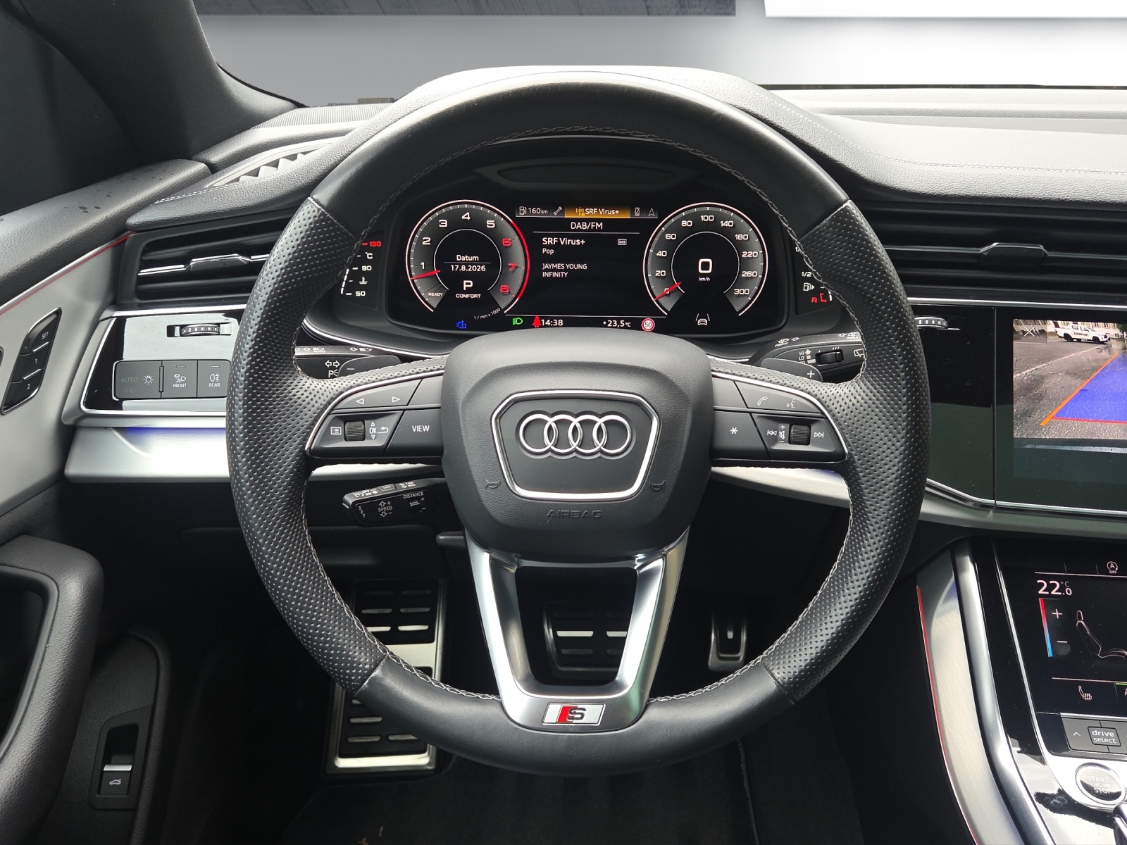 AUDI Q8 55 TFSI quattro tiptronic-image-10