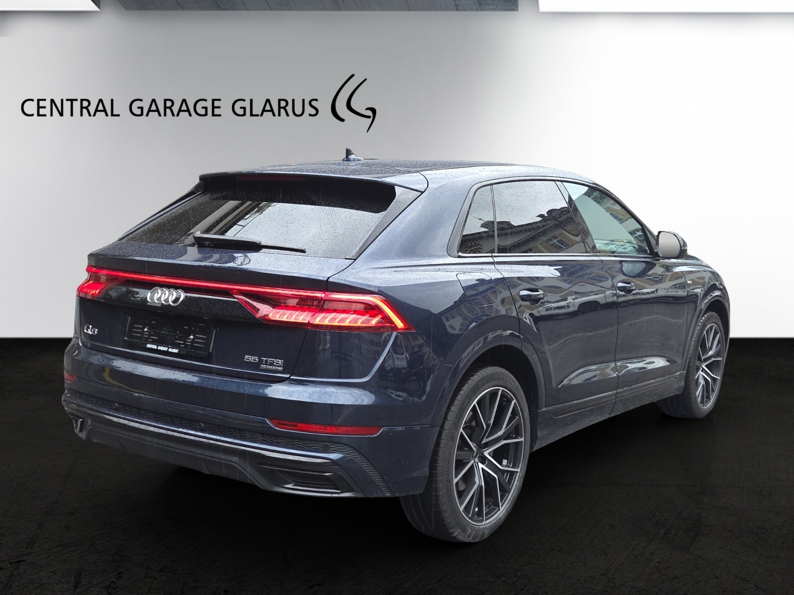 AUDI Q8 55 TFSI quattro tiptronic-image-5