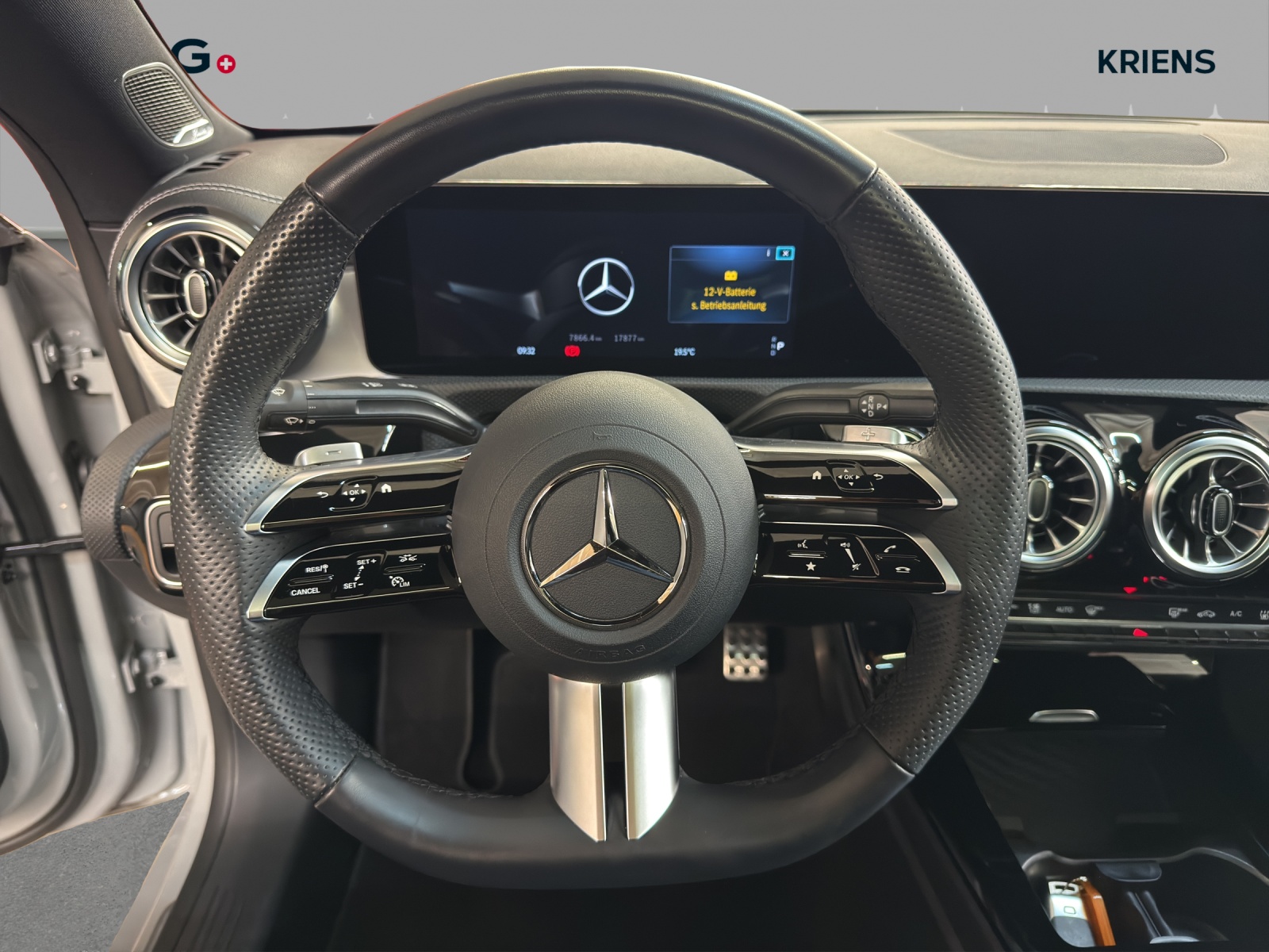 MERCEDES-BENZ CLA 200 - AMG / DISTRONIC / Rückfahrkamera / Soundsystem / Panorama-Dach-image-8