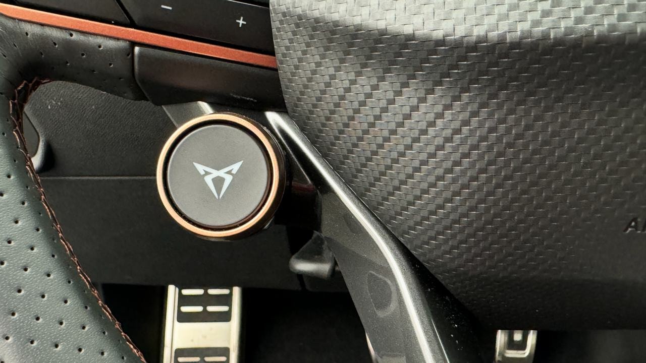 CUPRA LEON 1.5 e-HYBRID pHEV DSG-image-9