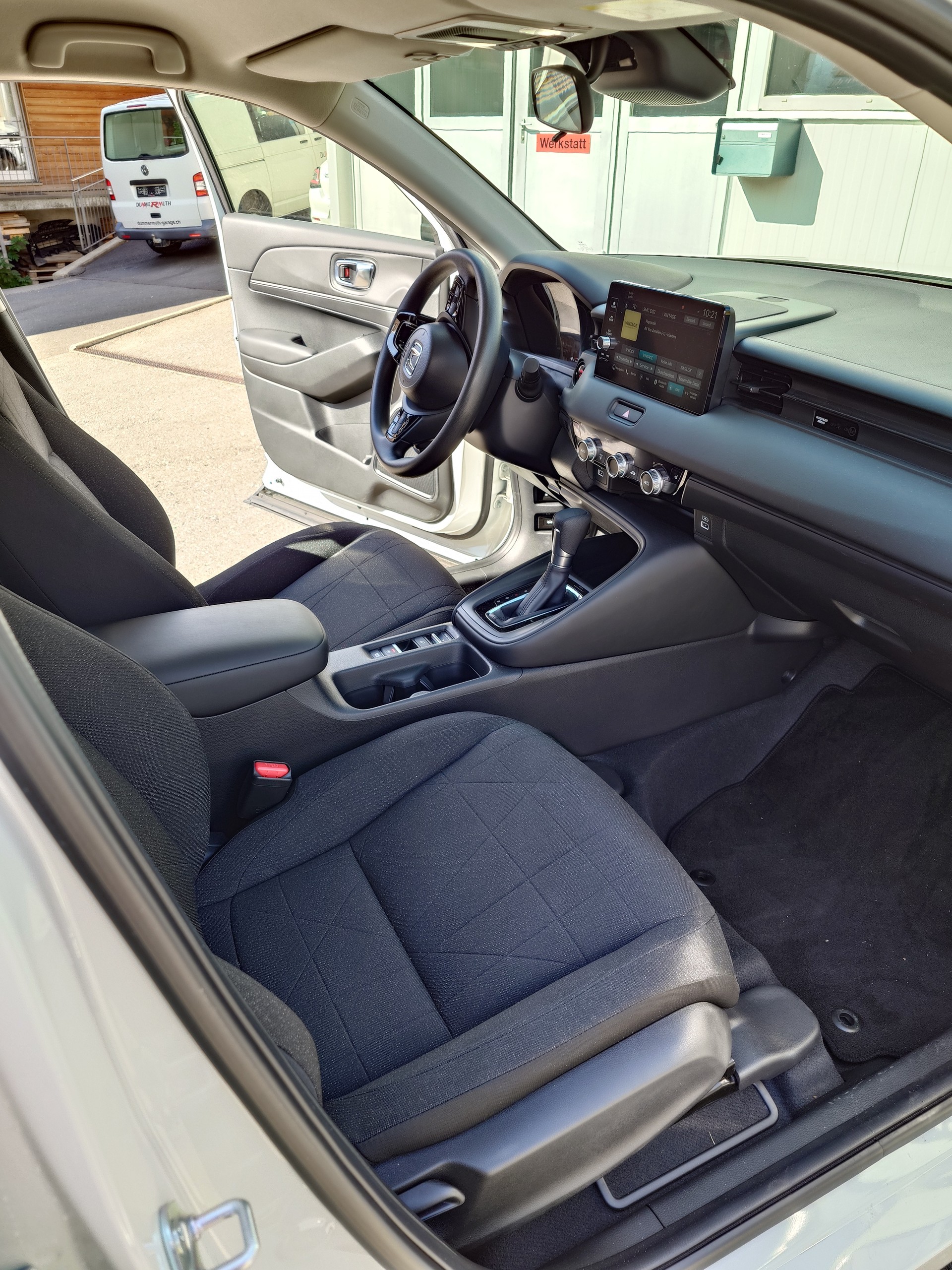 HONDA HR-V 1.5i-MMD Elegance CVT-image-11