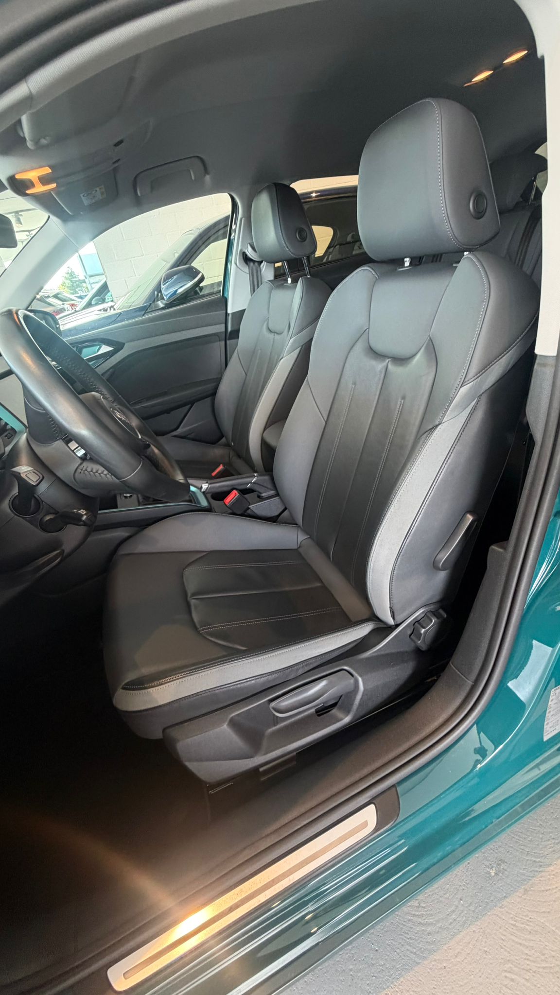 AUDI A1 Sportback 35 TFSI advanced S-tronic-image-9