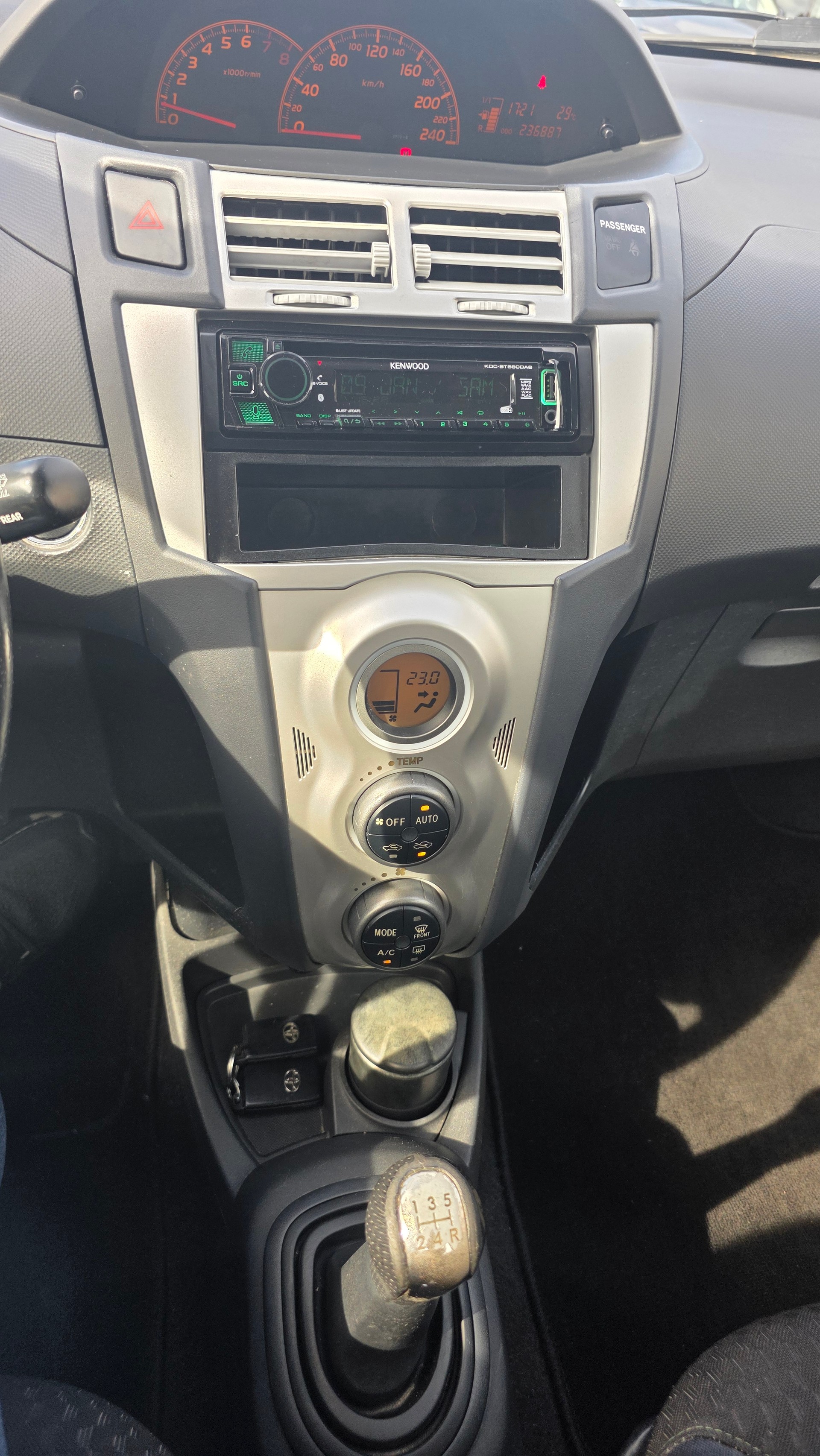 TOYOTA Yaris 1.8 TS-image-7