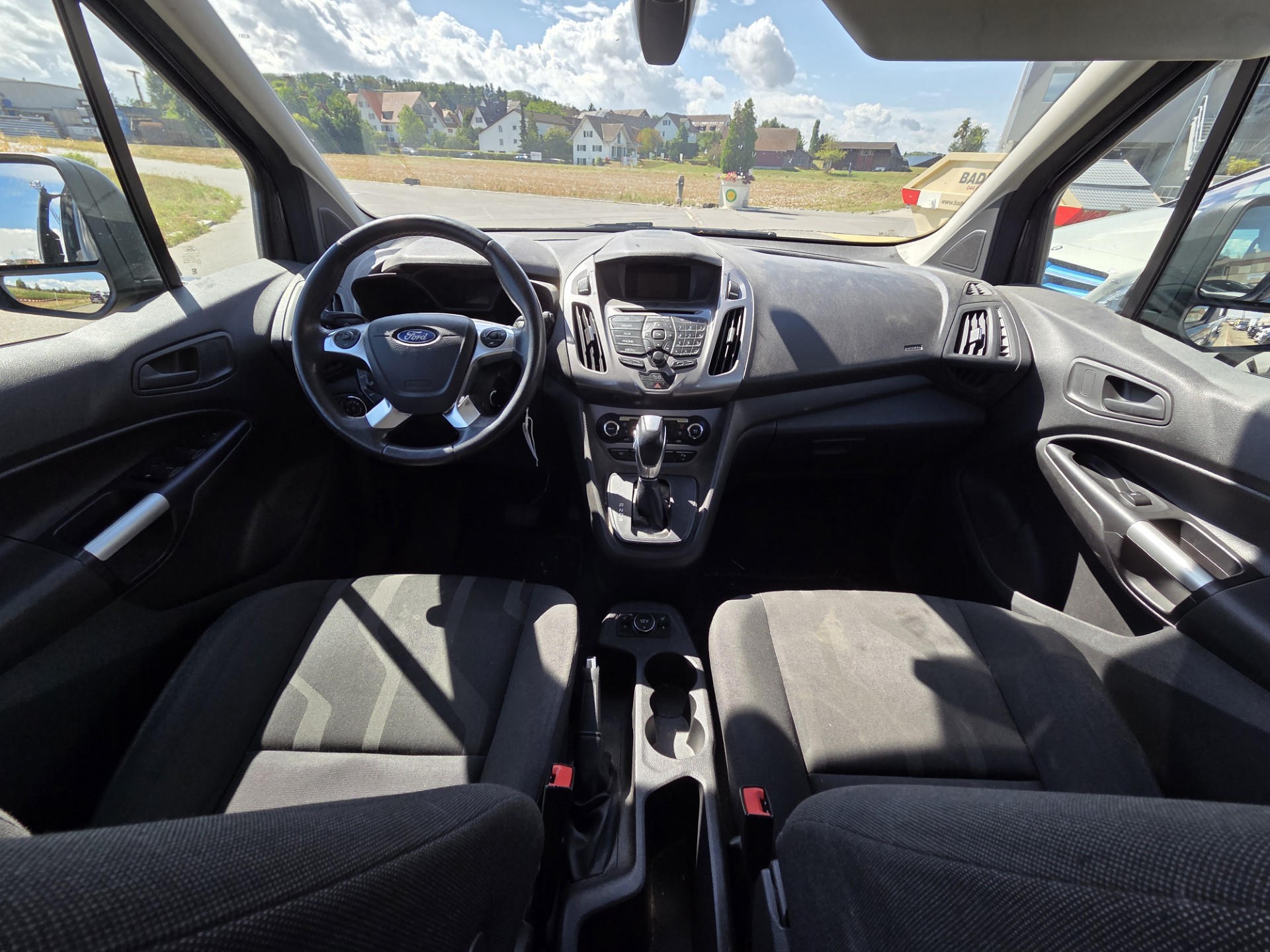 FORD Grand Tourneo Connect 1.6 SCTi Titanium Automatic-image-9