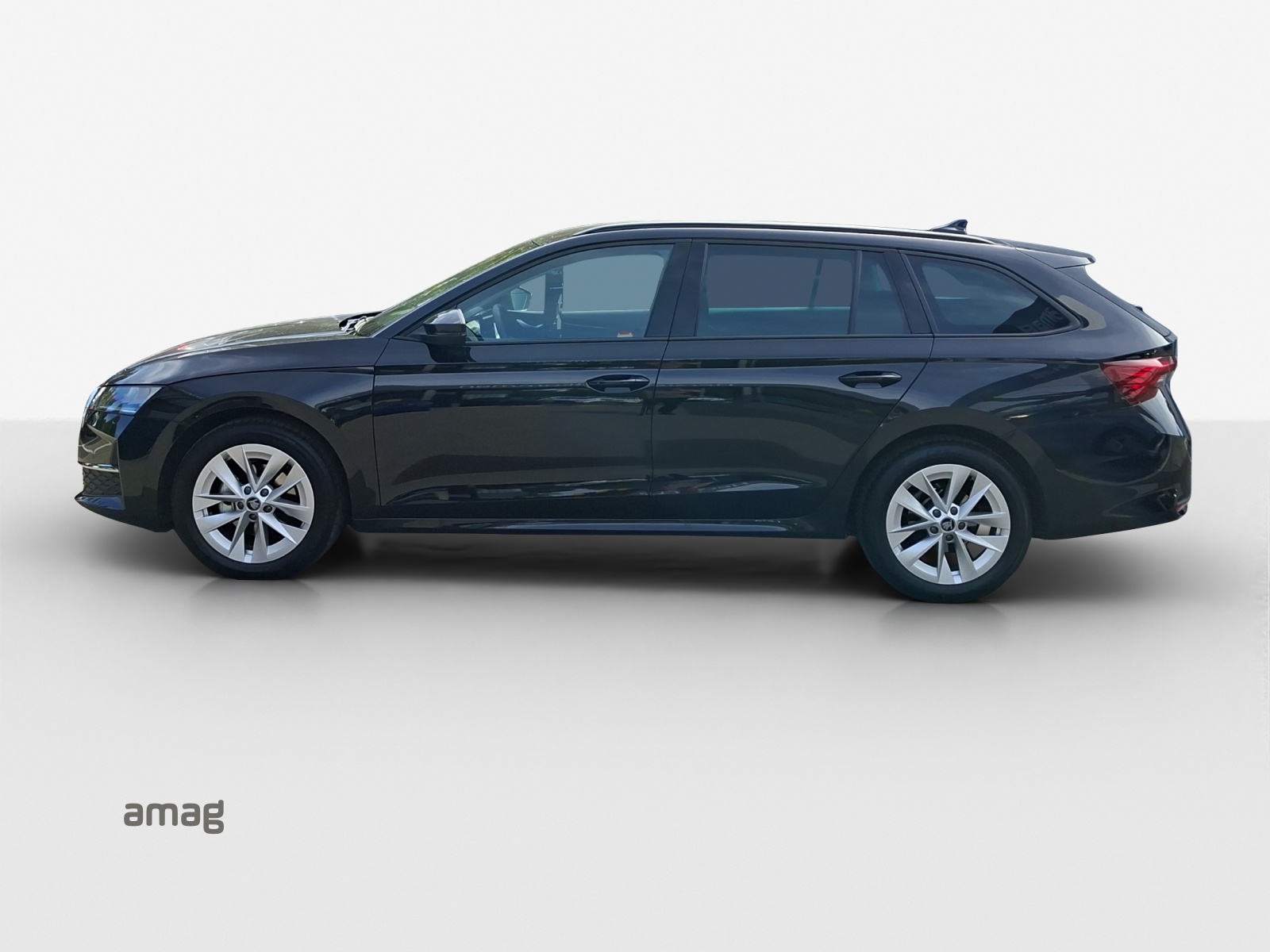 SKODA Octavia Combi 1.5 TSI mHEV DSG Dynamic-image-1