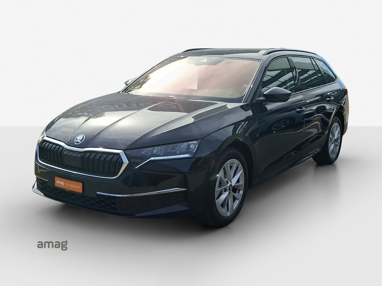 SKODA Octavia Combi 1.5 TSI mHEV DSG Dynamic-image-0