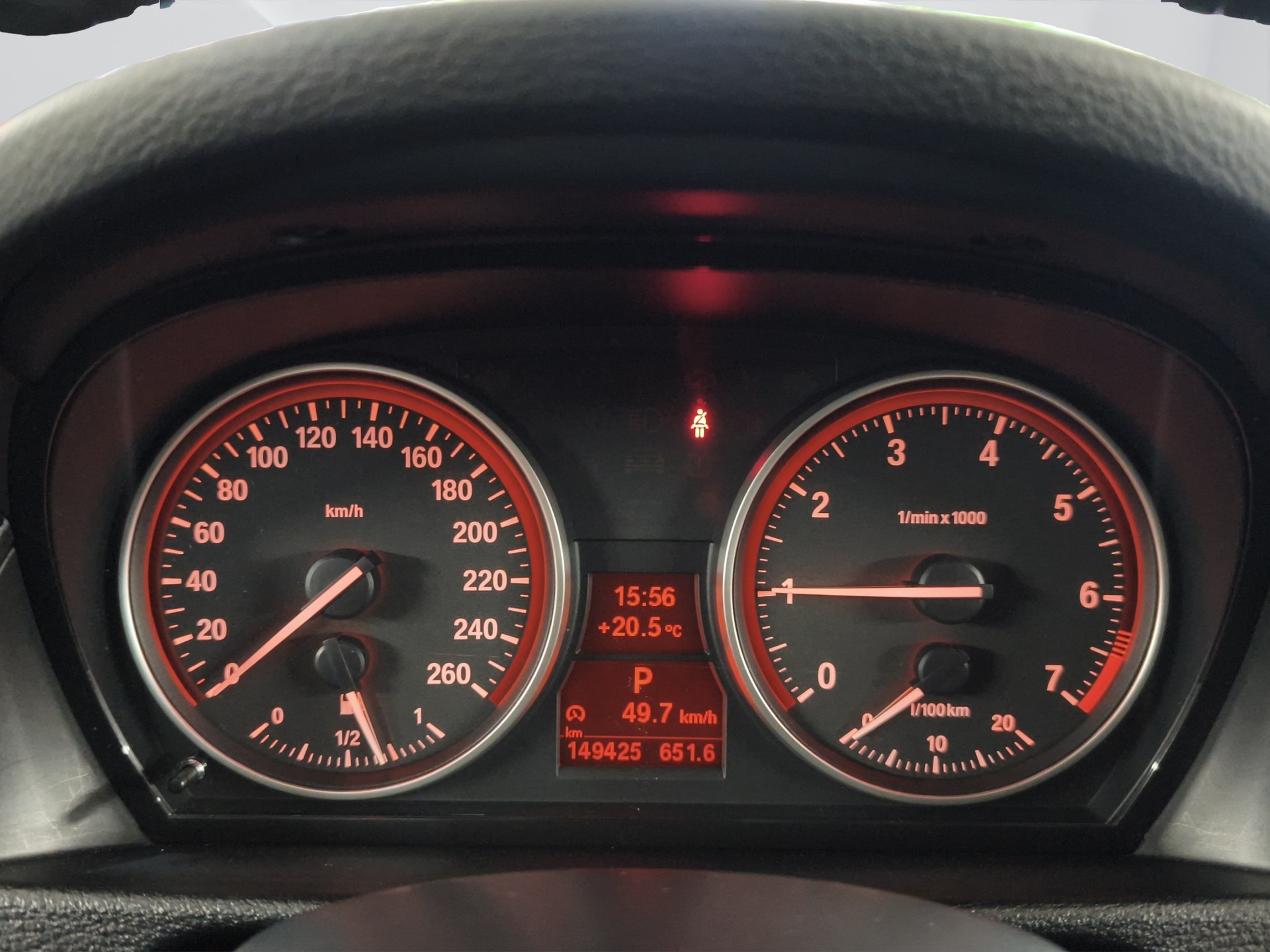 BMW X1 xDrive 20i Steptronic-image-12