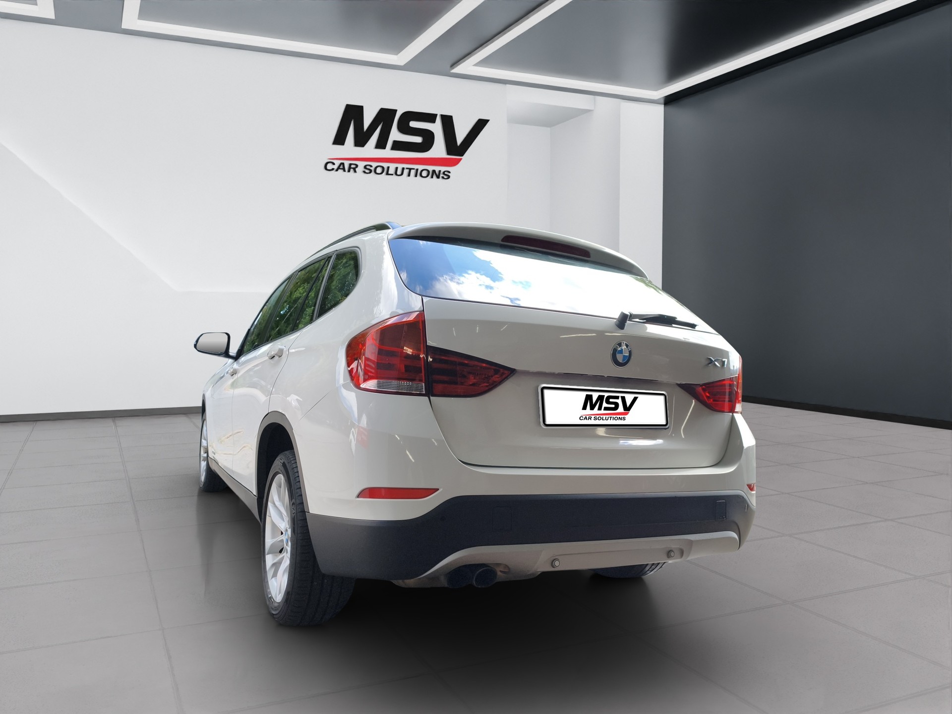 BMW X1 xDrive 20i Steptronic-image-2