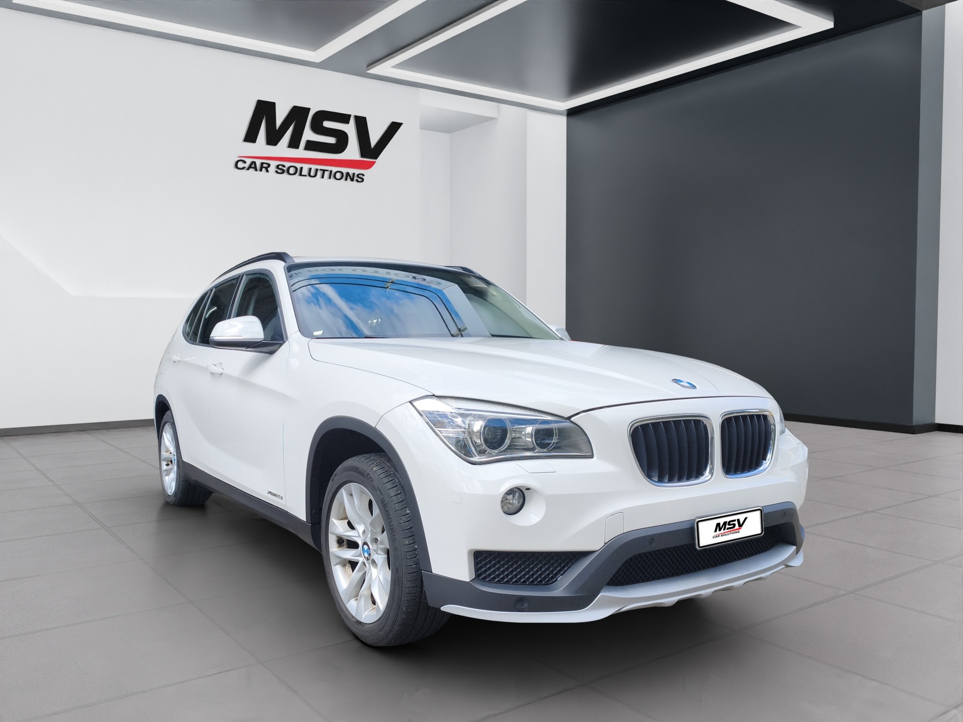 BMW X1 xDrive 20i Steptronic-image-6