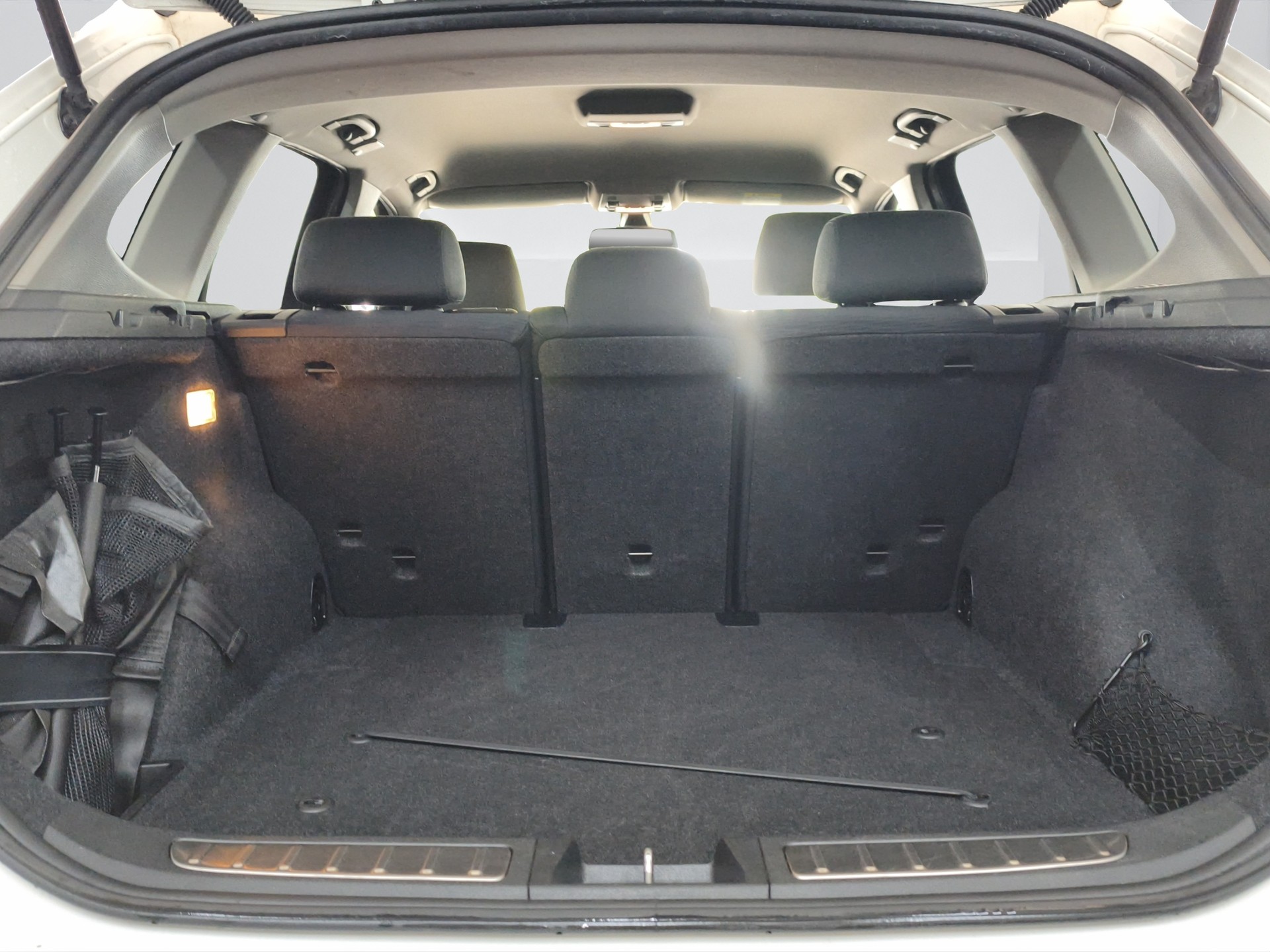 BMW X1 xDrive 20i Steptronic-image-17