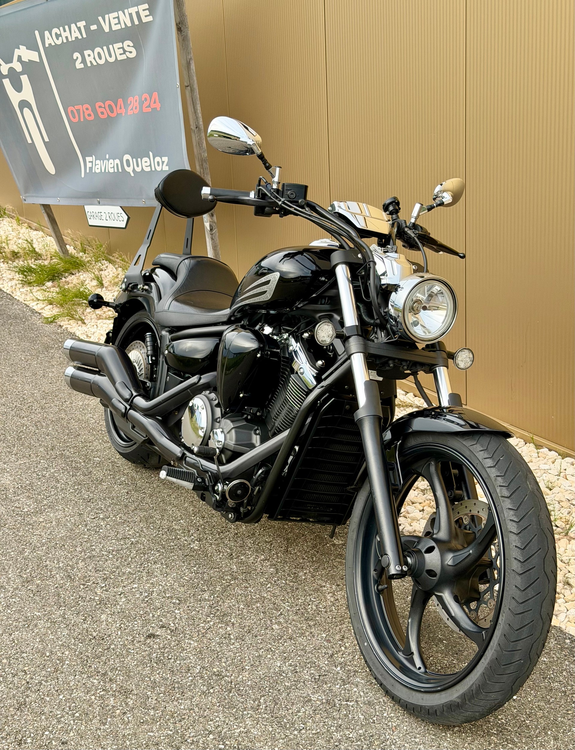 YAMAHA XVS 1300 Custom