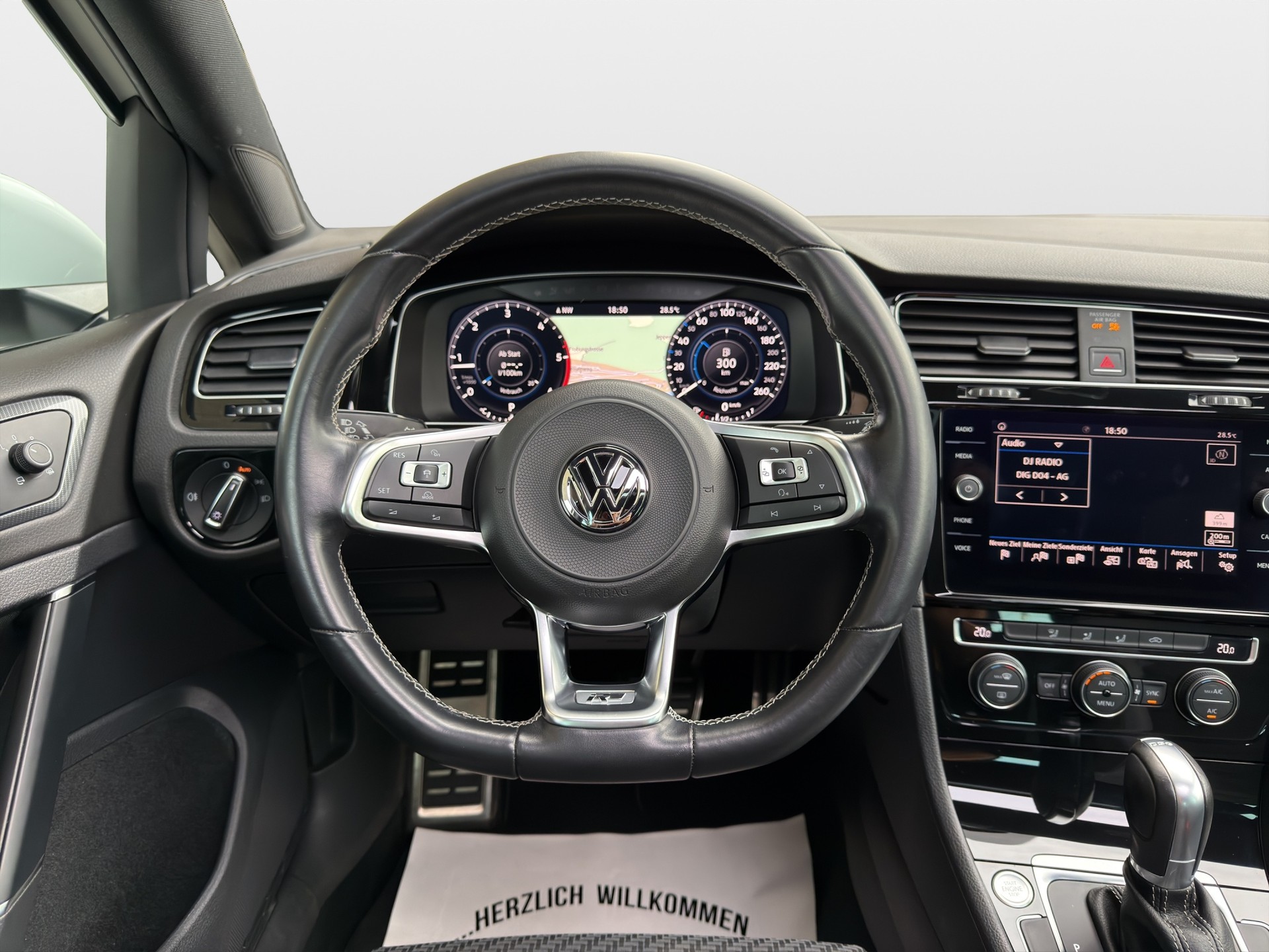 VW Golf 2.0 TDI Highline DSG*R-Line*Frisch ab MFK,1 Jahr oder 20'000km Garantie*-image-9