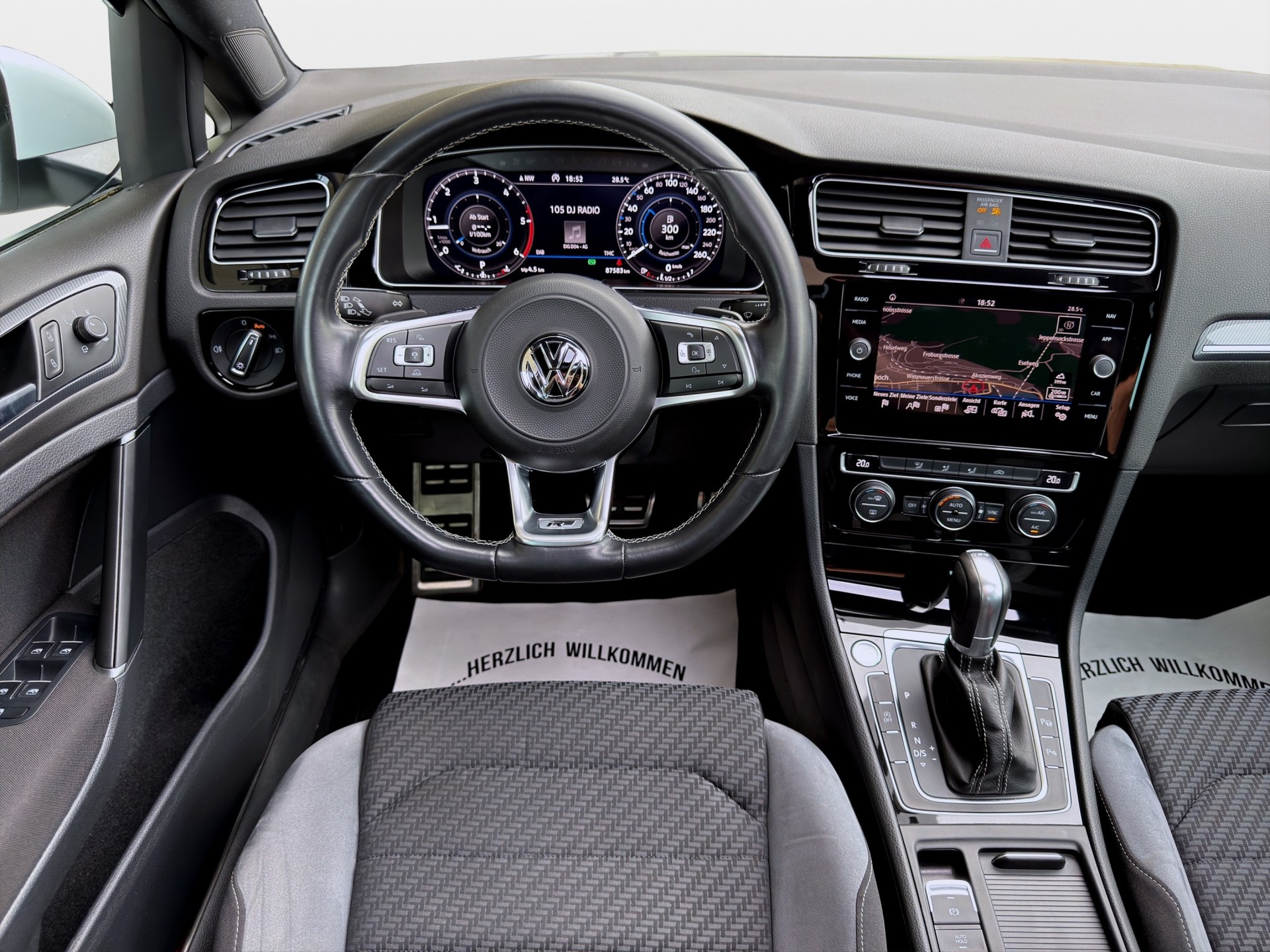 VW Golf 2.0 TDI Highline DSG*R-Line*Frisch ab MFK,1 Jahr oder 20'000km Garantie*-image-16
