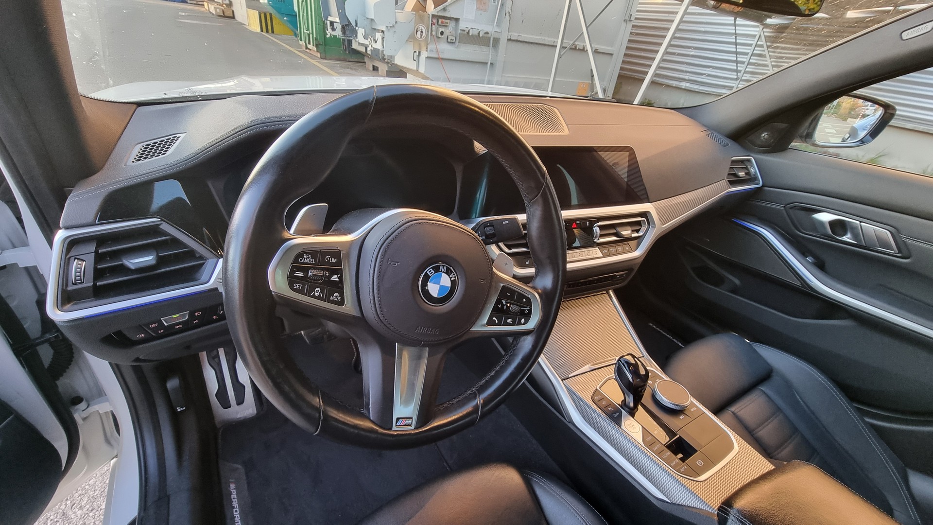 BMW M340i xDrive-image-5