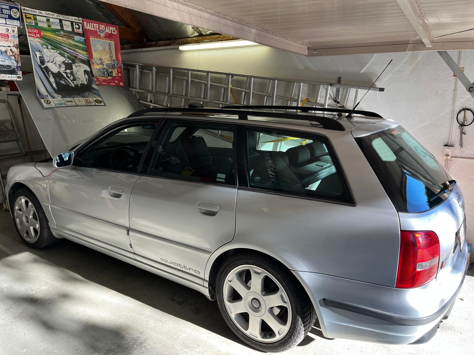 AUDI 2.7 V6 Biturbo quattro-image-0