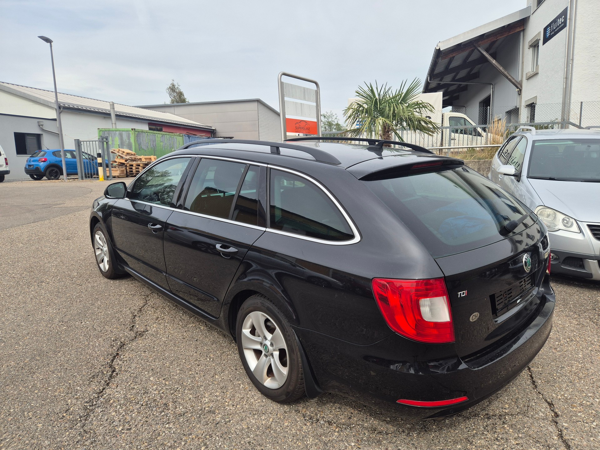SKODA Superb Combi 2.0 TDi Ambition 4x4 DSG-image-3