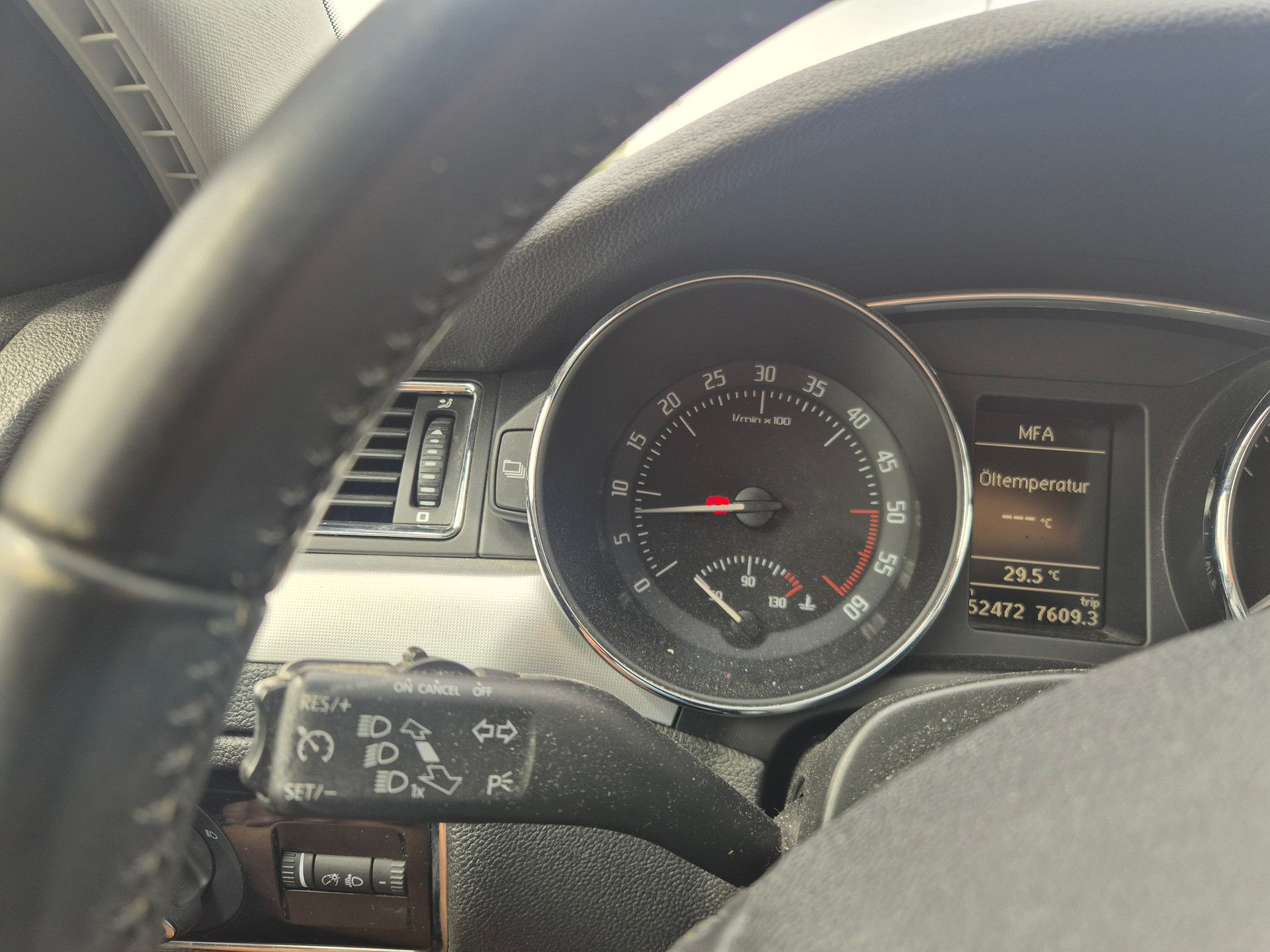 SKODA Superb Combi 2.0 TDi Ambition 4x4 DSG-image-9