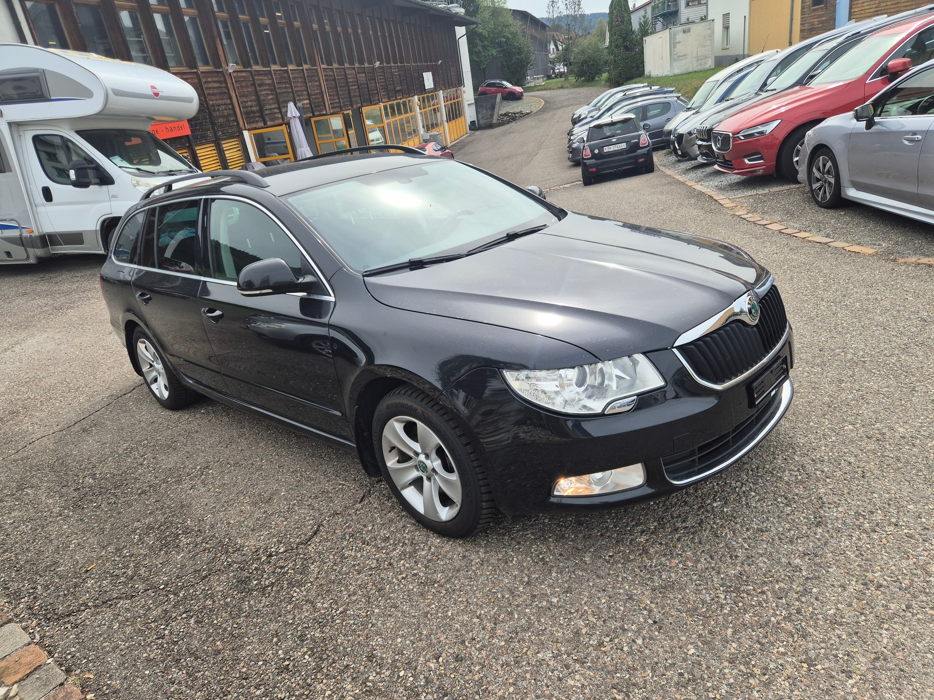SKODA Superb Combi 2.0 TDi Ambition 4x4 DSG-image-1