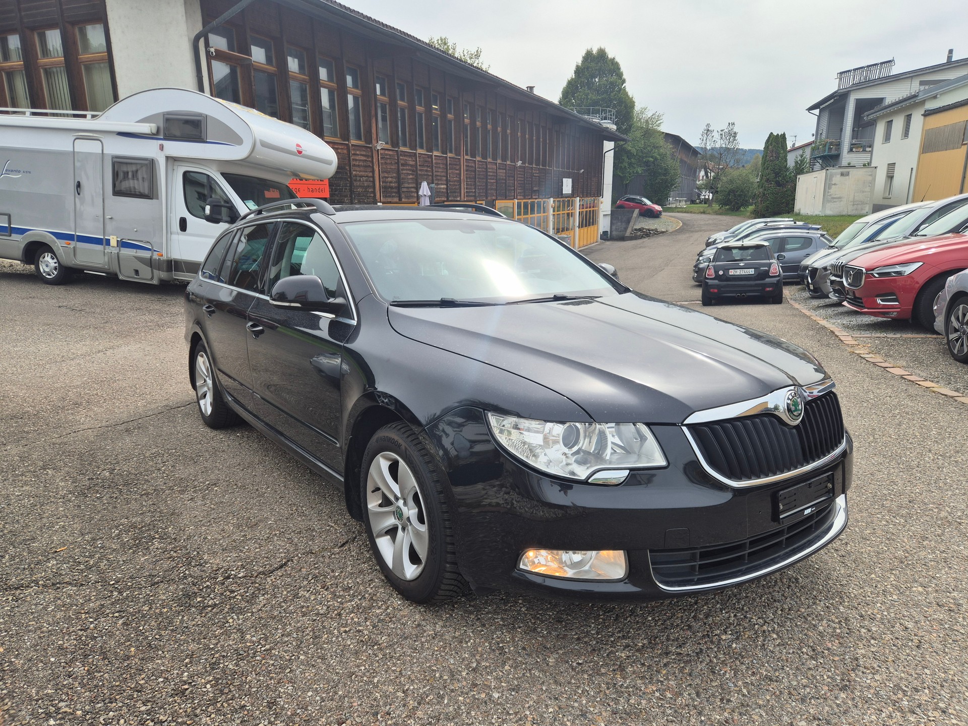 SKODA Superb Combi 2.0 TDi Ambition 4x4 DSG-image-13