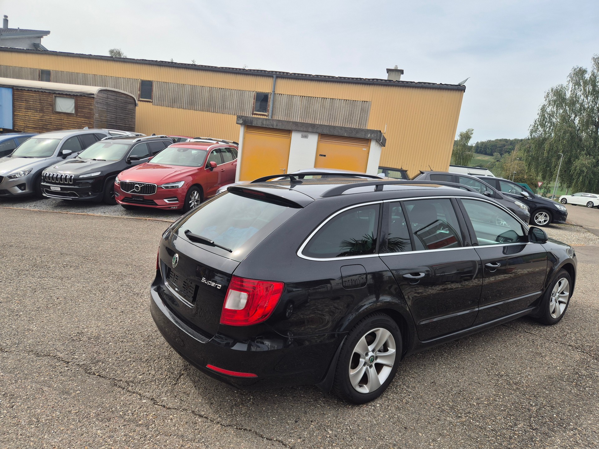 SKODA Superb Combi 2.0 TDi Ambition 4x4 DSG-image-14