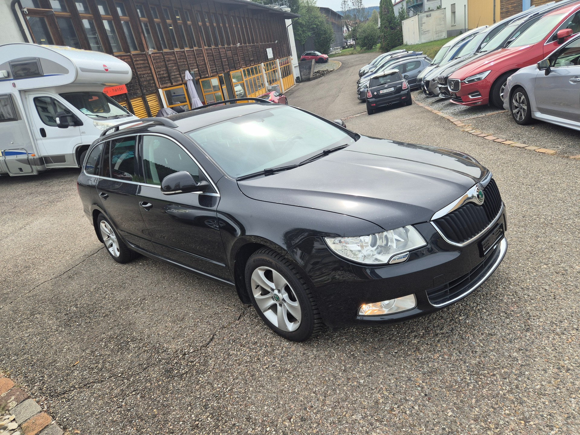 SKODA Superb Combi 2.0 TDi Ambition 4x4 DSG-image-16