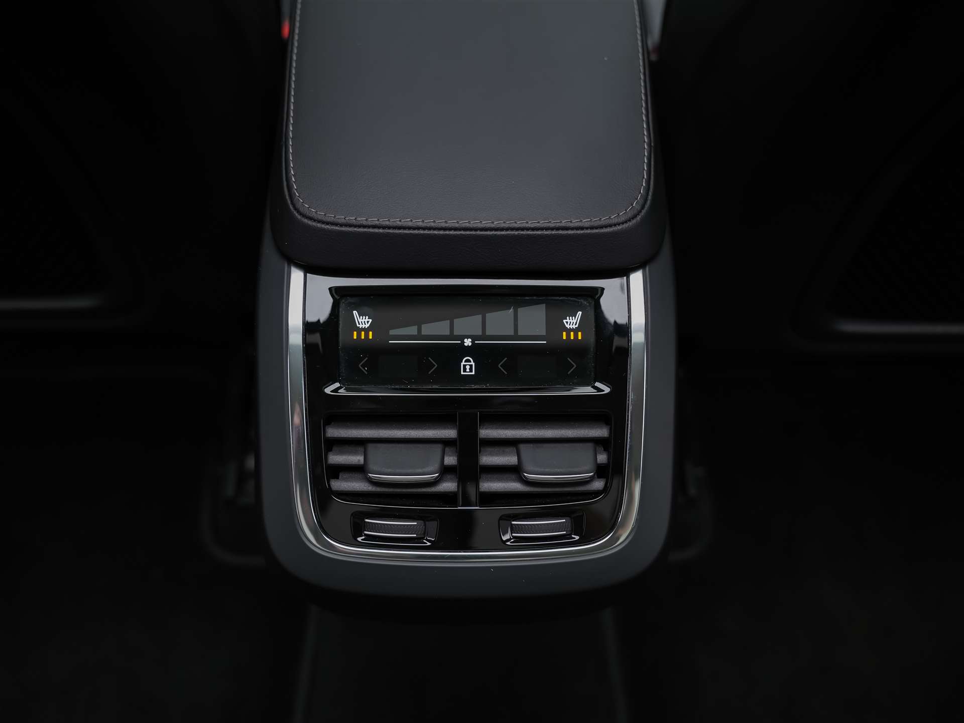 VOLVO XC90 B5 Diesel Mild Hybrid AWD Inscription Geartronic *7 Plätzer*Sitzbelüftung*Lenkradheizung*AHK*-image-16