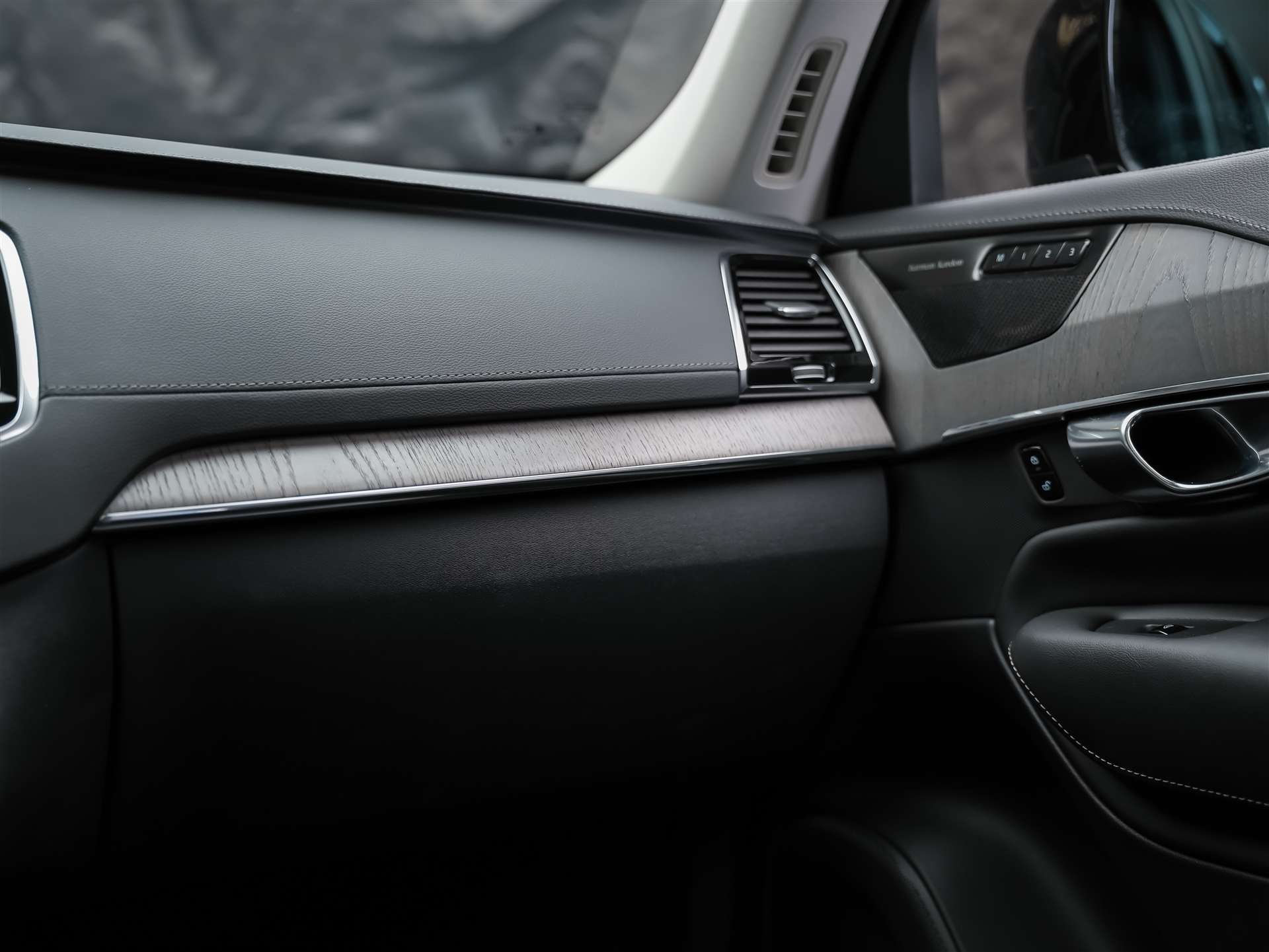 VOLVO XC90 B5 Diesel Mild Hybrid AWD Inscription Geartronic *7 Plätzer*Sitzbelüftung*Lenkradheizung*AHK*-image-23