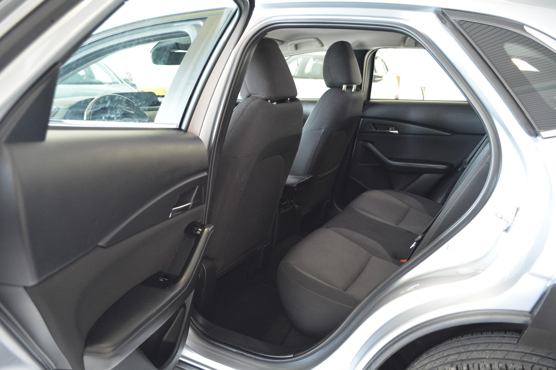 MAZDA CX-30 2.0 150 Ambition Plus AWD-image-9